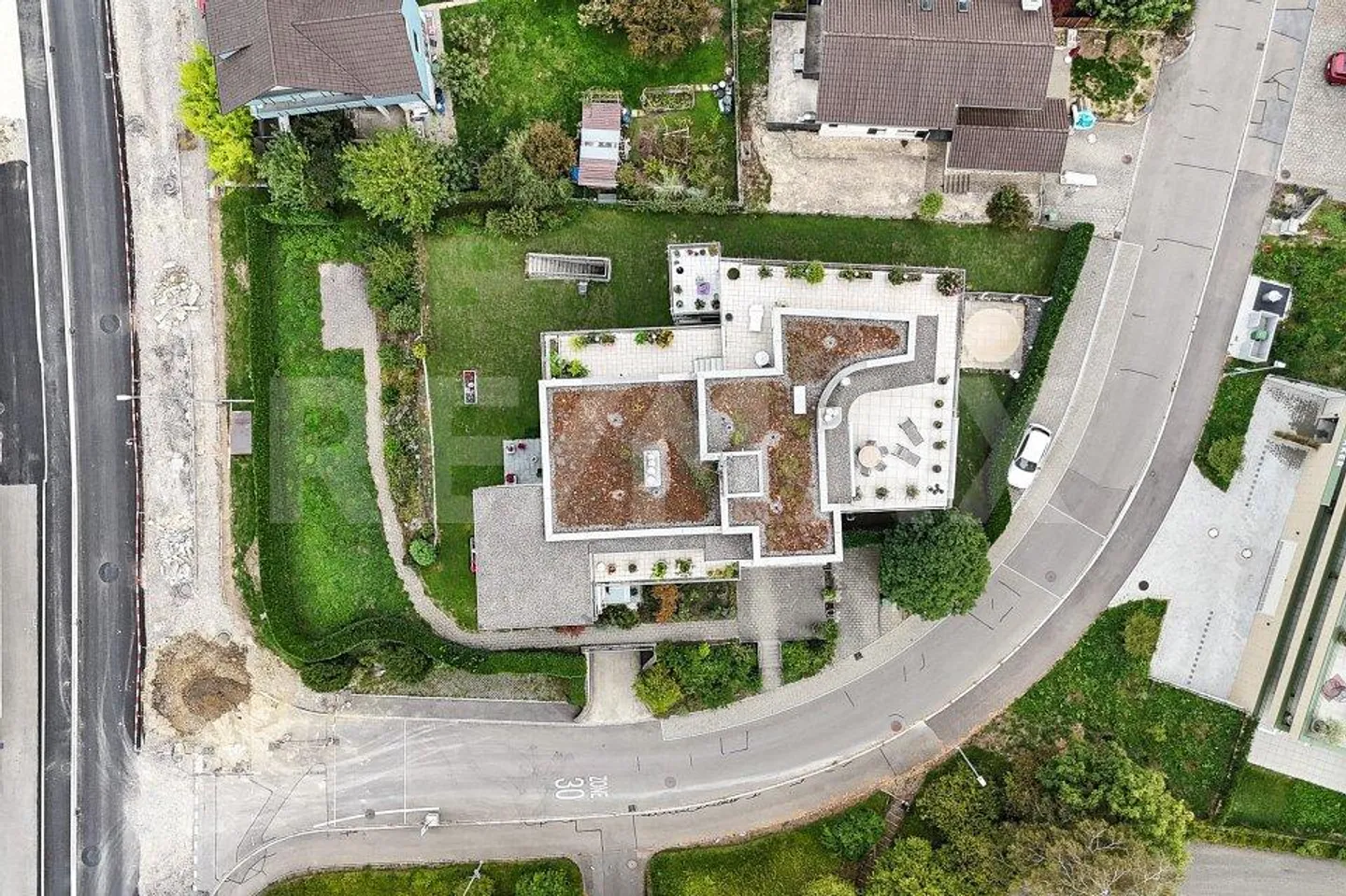 Geräumige Wohnung mit Seesicht - Foto 2 von 13