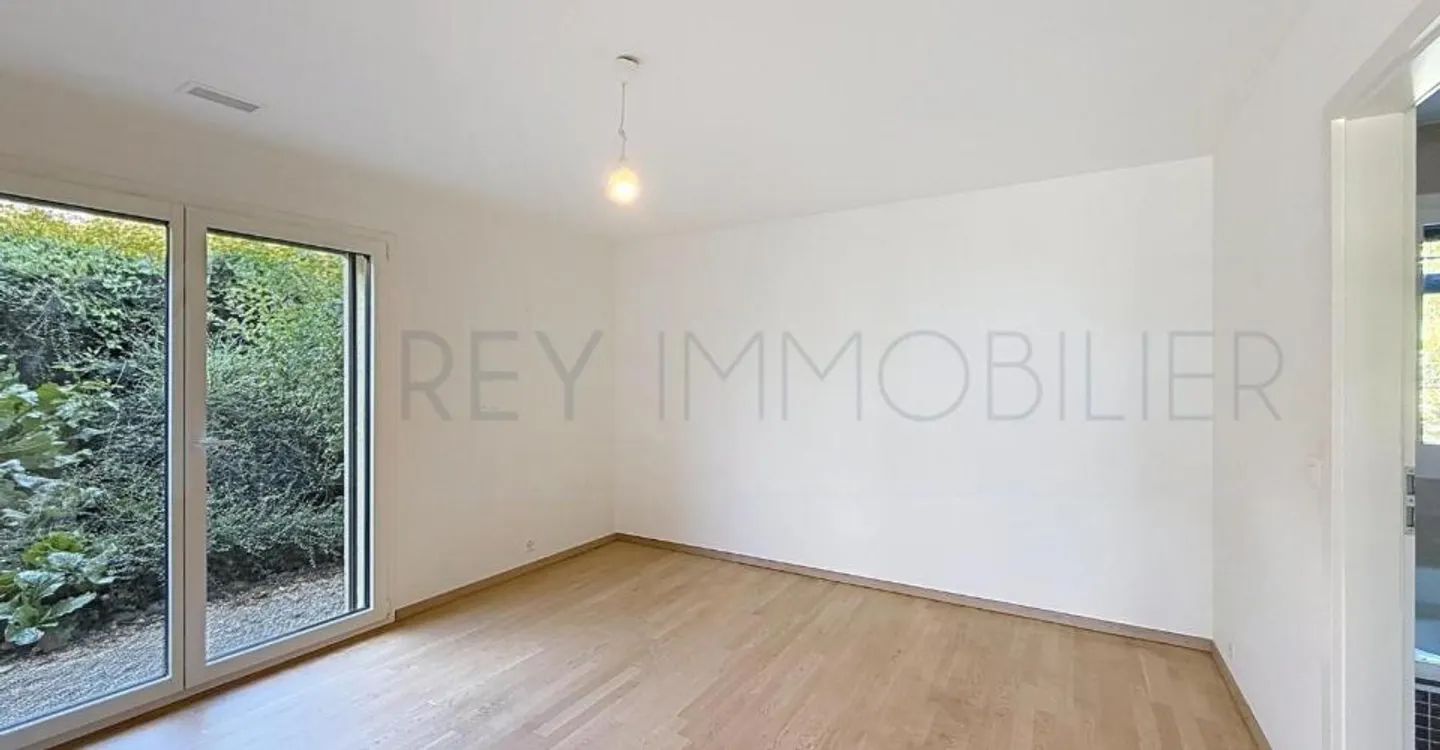 Appartement Charmant avec Jardin - Photo 5 sur 10