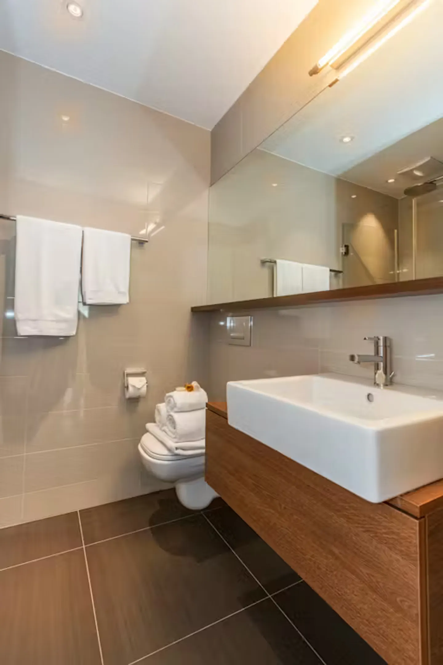 Modern Apartment in Zürich - Photo 7 of 9