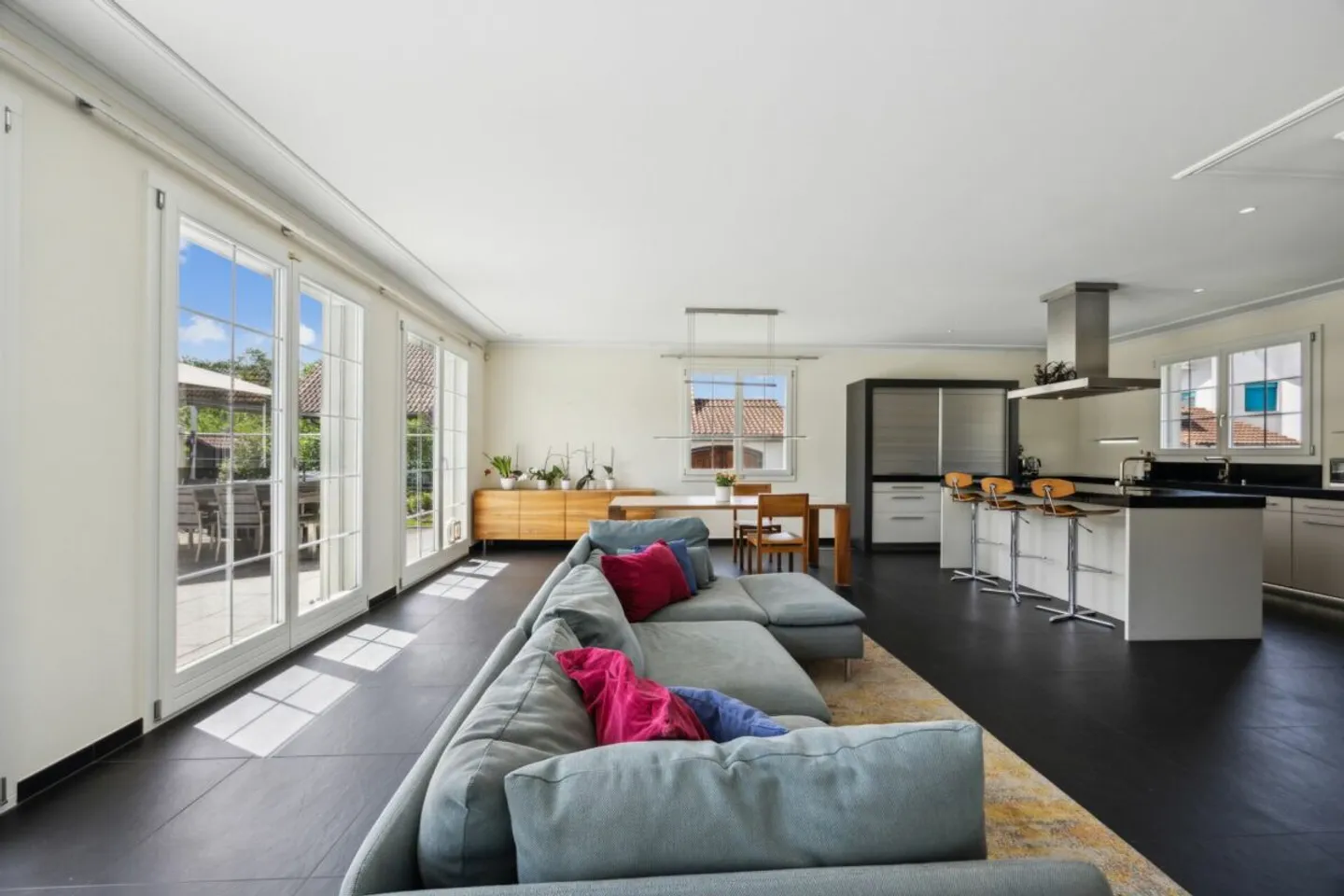 Villa for sale - Photo 2 of 15