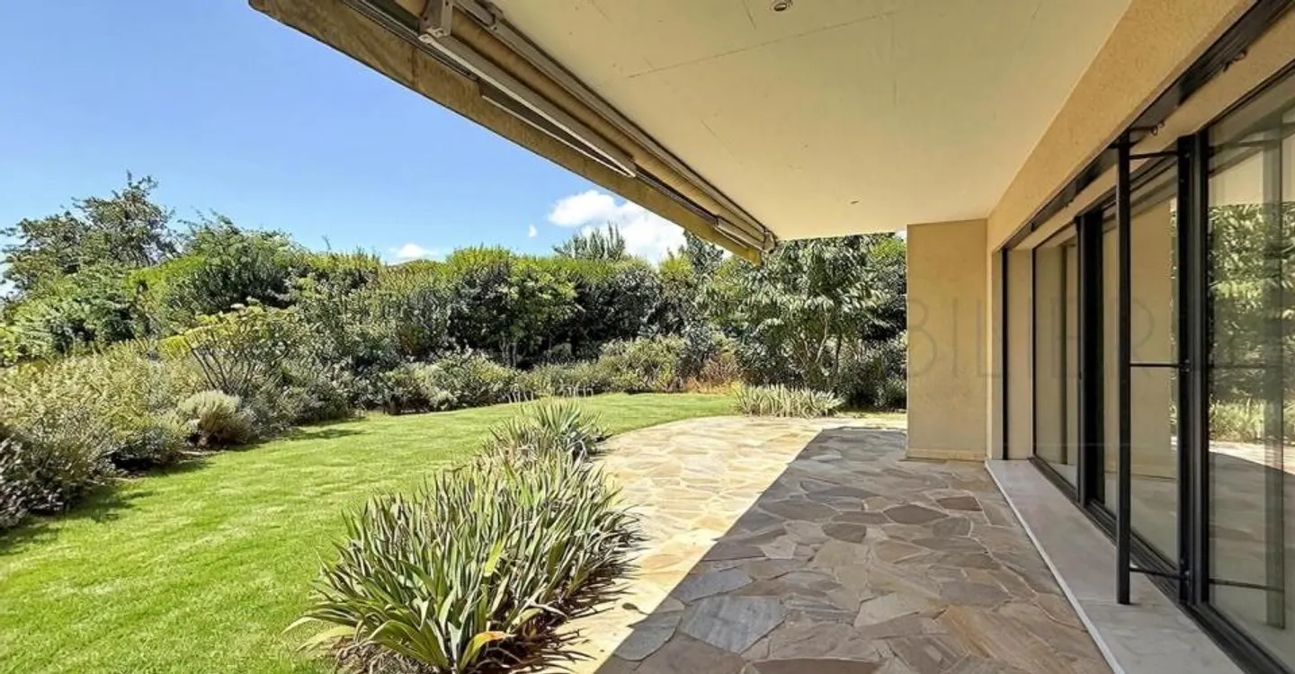 Appartement Charmant avec Jardin - Photo 9 sur 10
