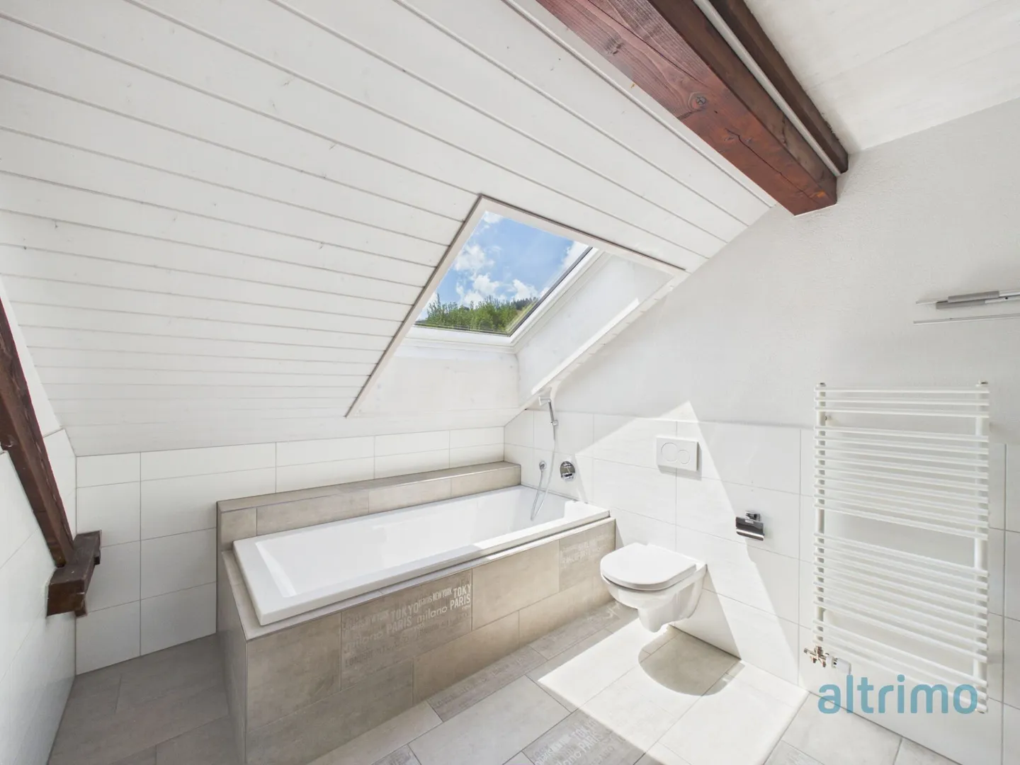 Appartement en penthouse spacieux de 178m2 ! - Photo 3 sur 14