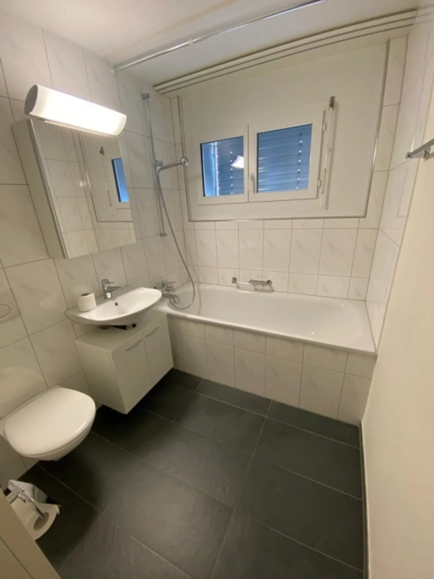 Family-friendly apartment with large balcony - Photo 2 of 8