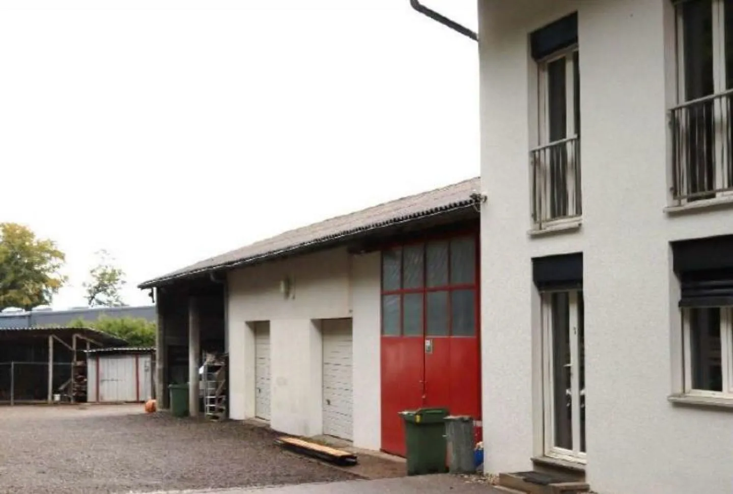 Vehicle Workshop for Rent in Neyruz - Photo 7 of 7