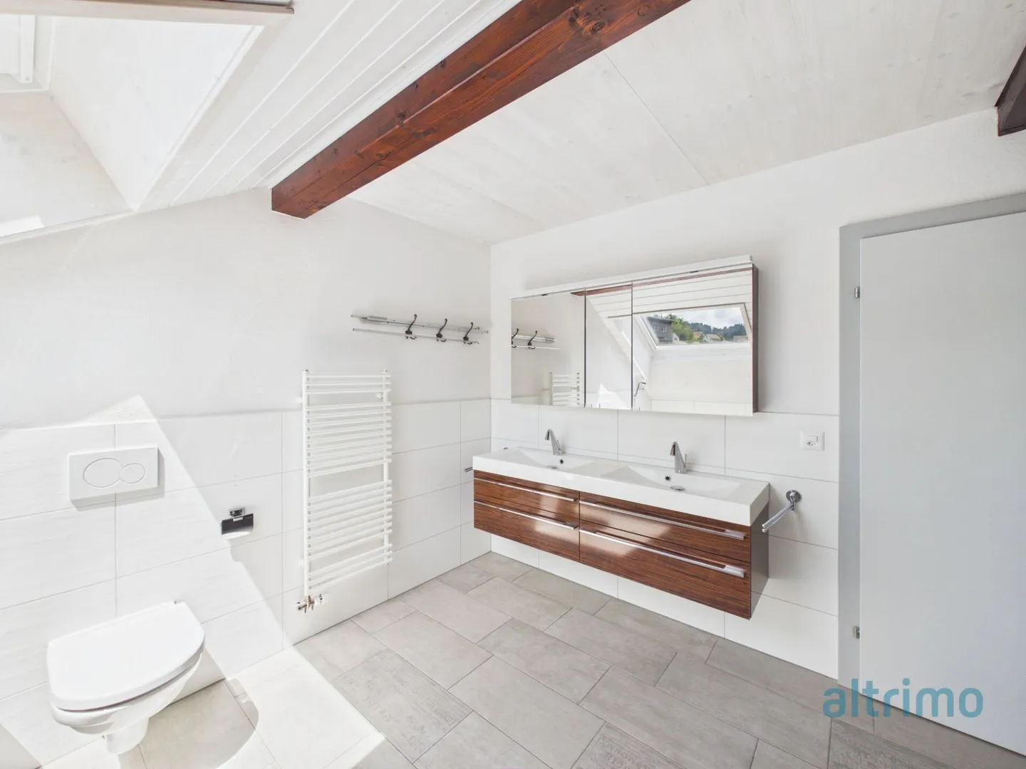 Appartement en penthouse spacieux de 178m2 ! - Photo 4 sur 14