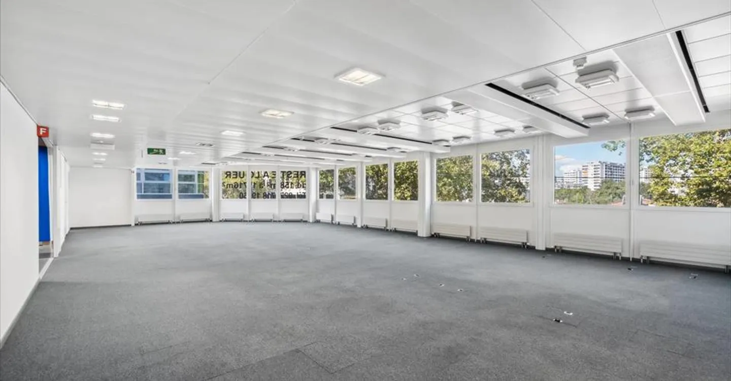 Office space for rent - Photo 4 of 13