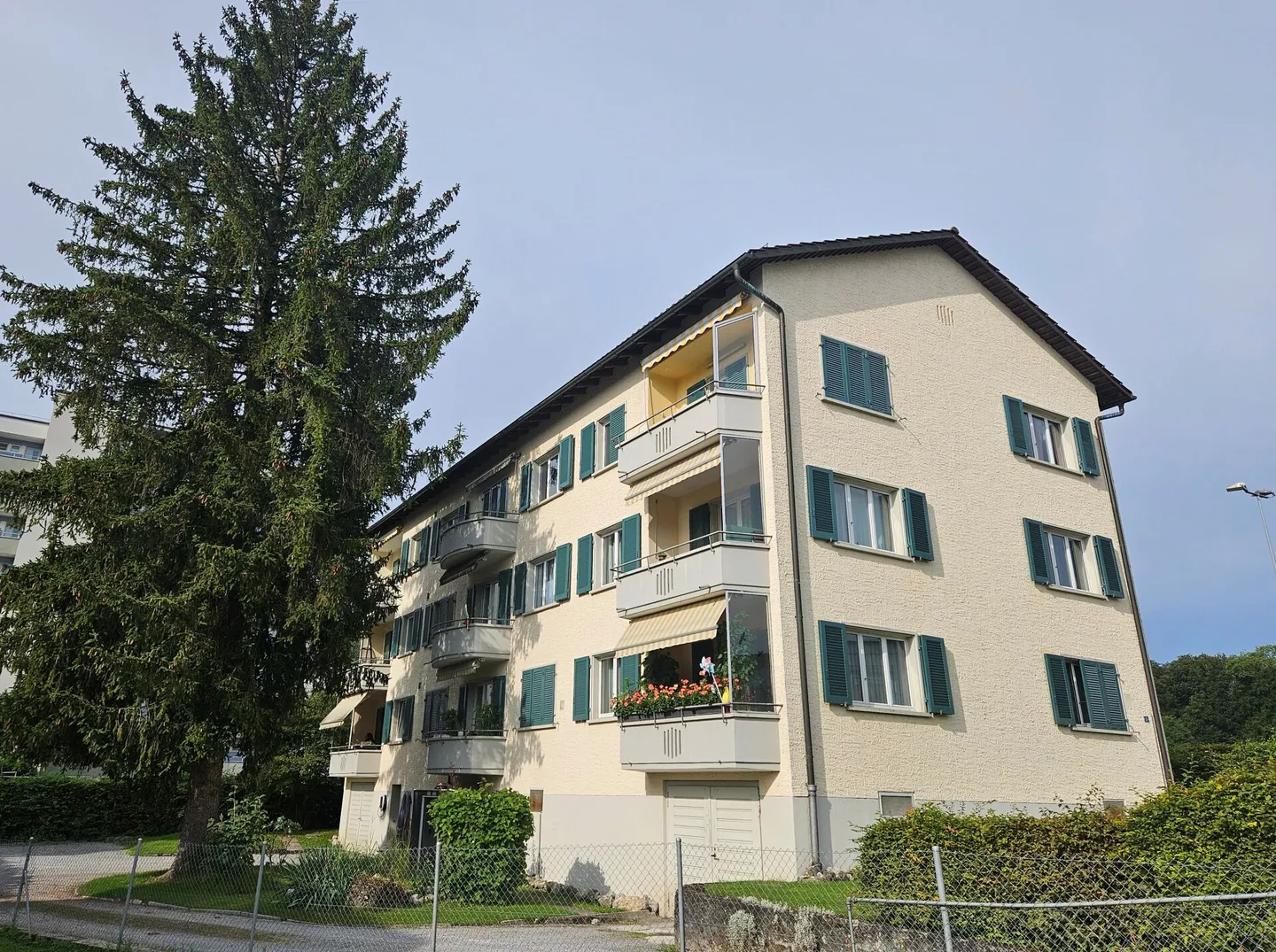 Gemütliche 2-Zimmerwohnung im 2.OG (mit Balkon) - Photo 1 of 9