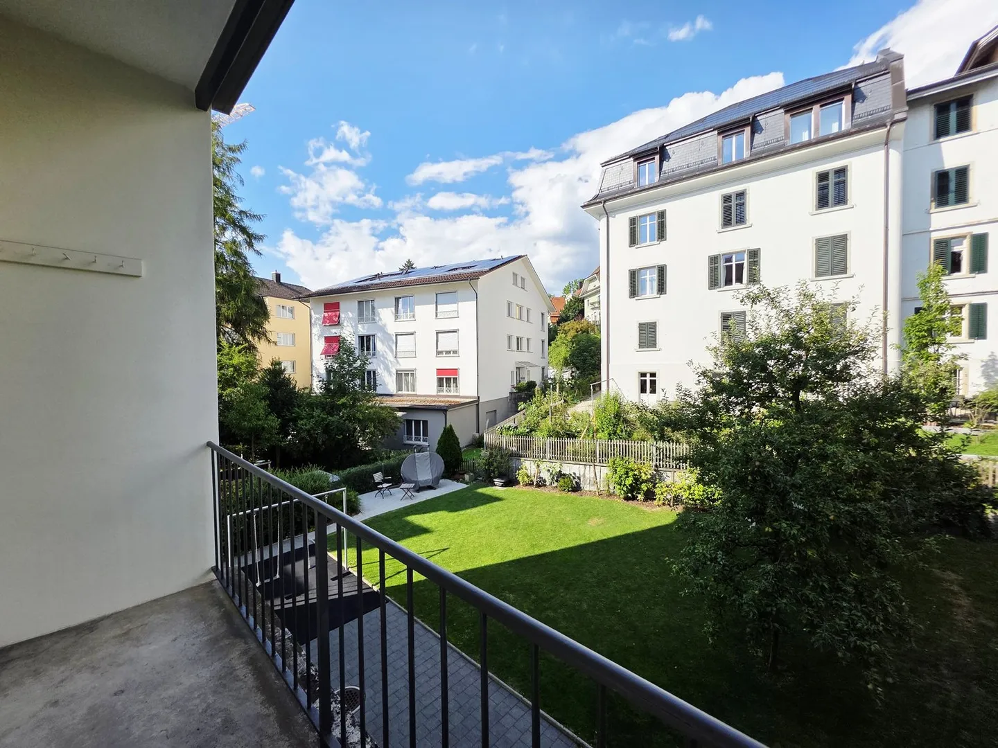 Première location d'un appartement de 5 pièces de rêve dans un ancien bâtiment après rénovation complète - Photo 9 sur 17