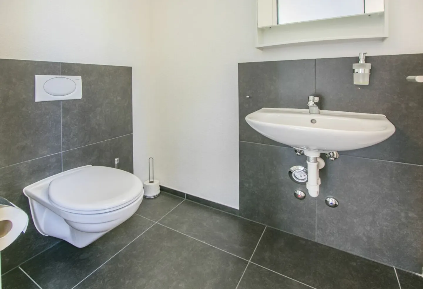Spazio commerciale di circa 37 m² nel cuore di Winterthur vicino alla stazione principale - Foto 3 di 5