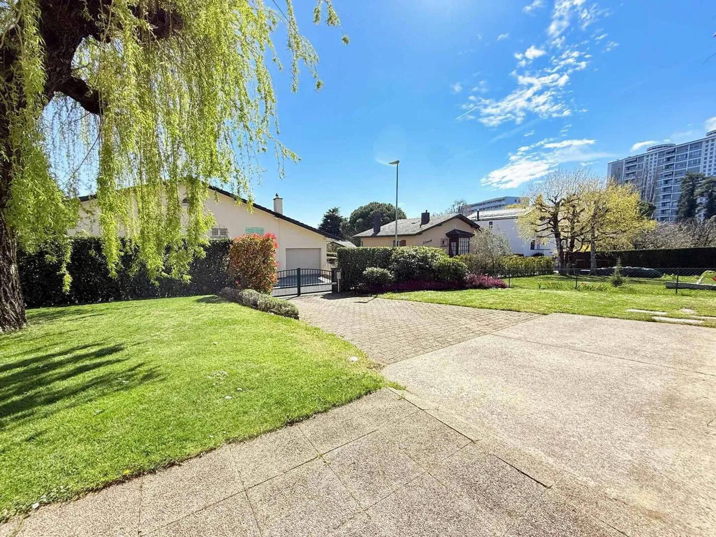 Villa familiare di 5 stanze su 808 m² di terreno alberato, Morges - Foto 4 di 13