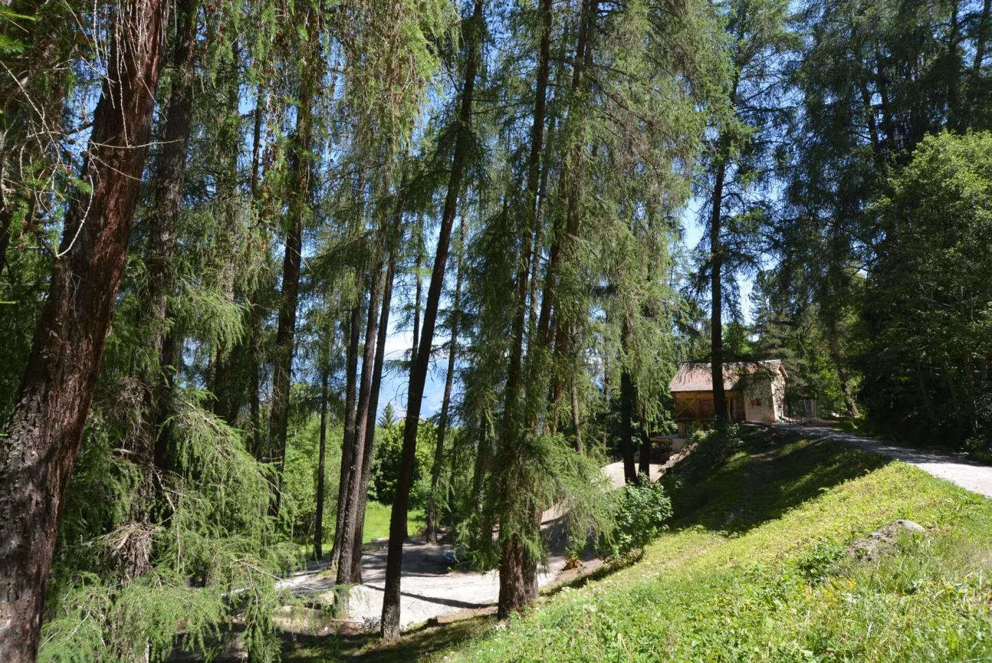 Café-Restaurant avec Appartements - Photo 9 sur 12