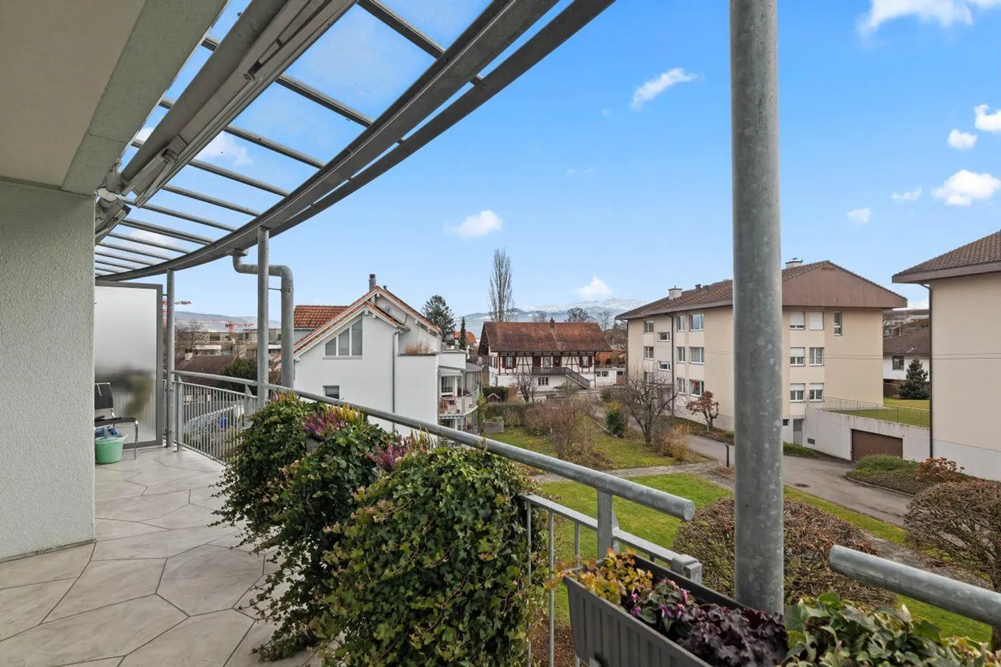 Grosszügige Maisonette mit Terrasse - Foto 5 von 11