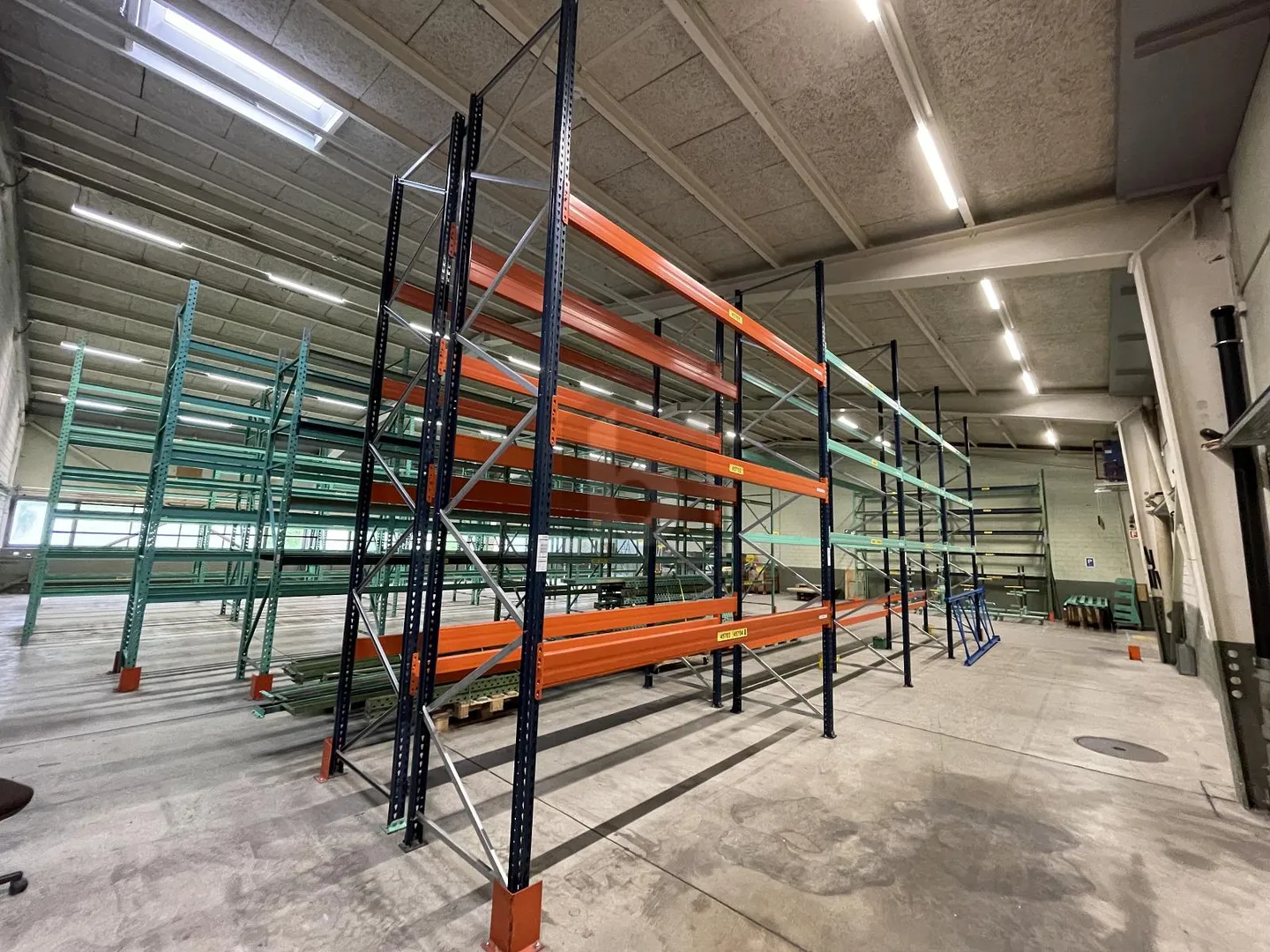 Edificio ad uso misto in affitto - Foto 5 di 7