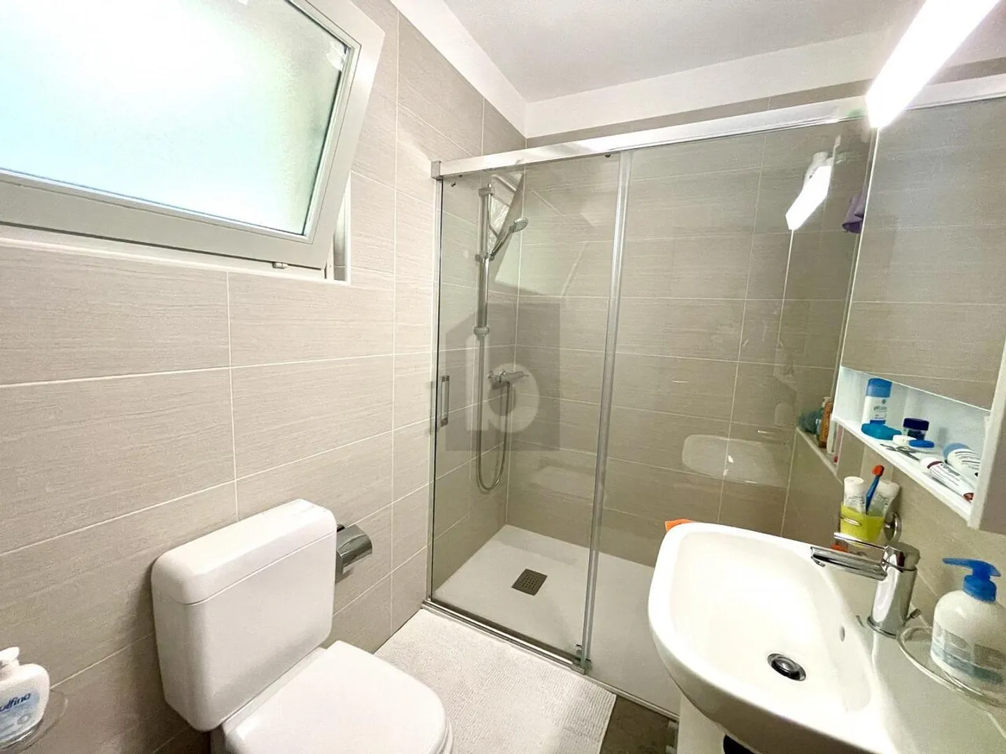 Appartamento spazioso con giardino - Foto 3 di 6