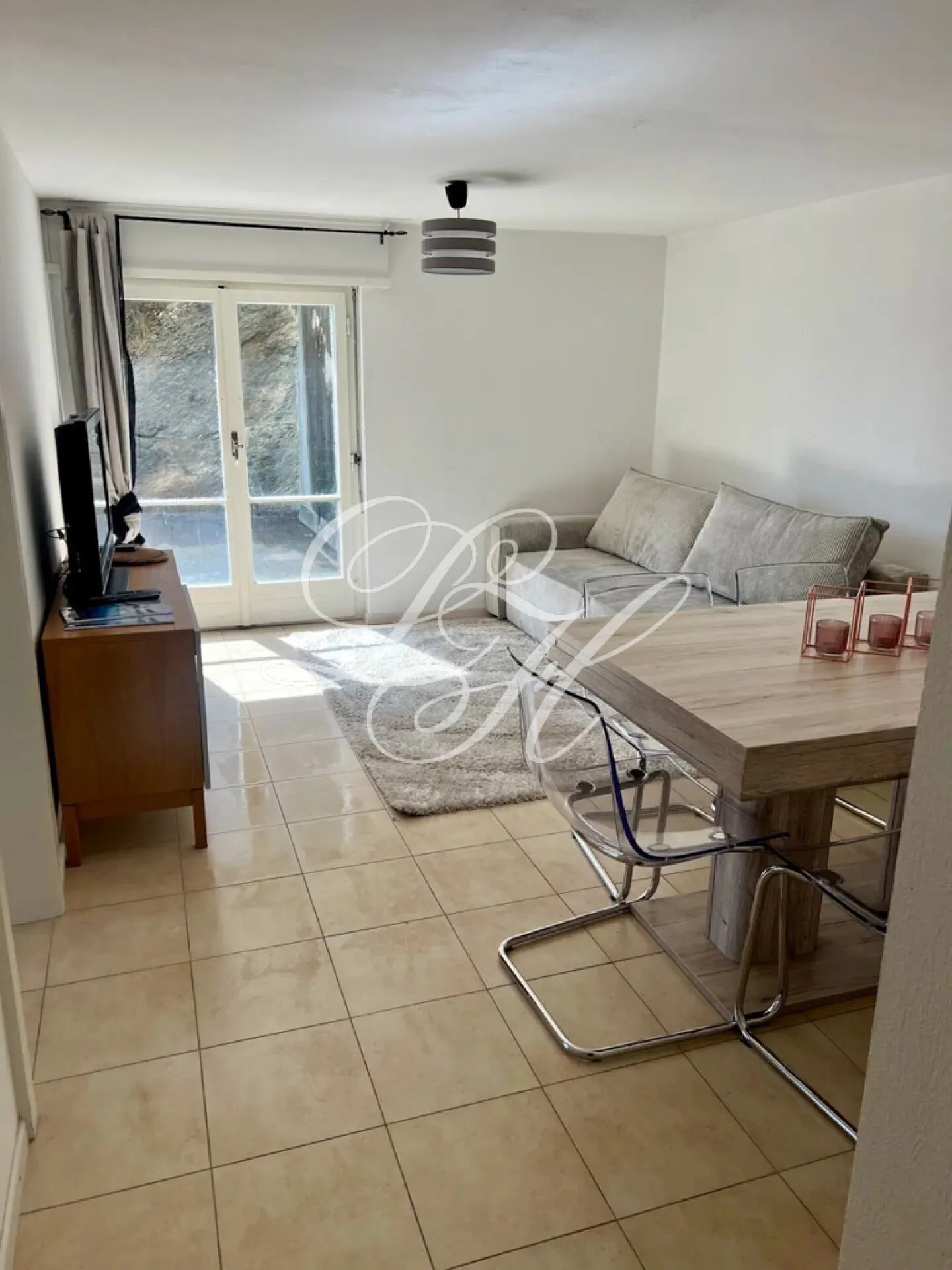 Schöne Wohnung mit Terrasse und unabhängigem Studio - Foto 1 von 10