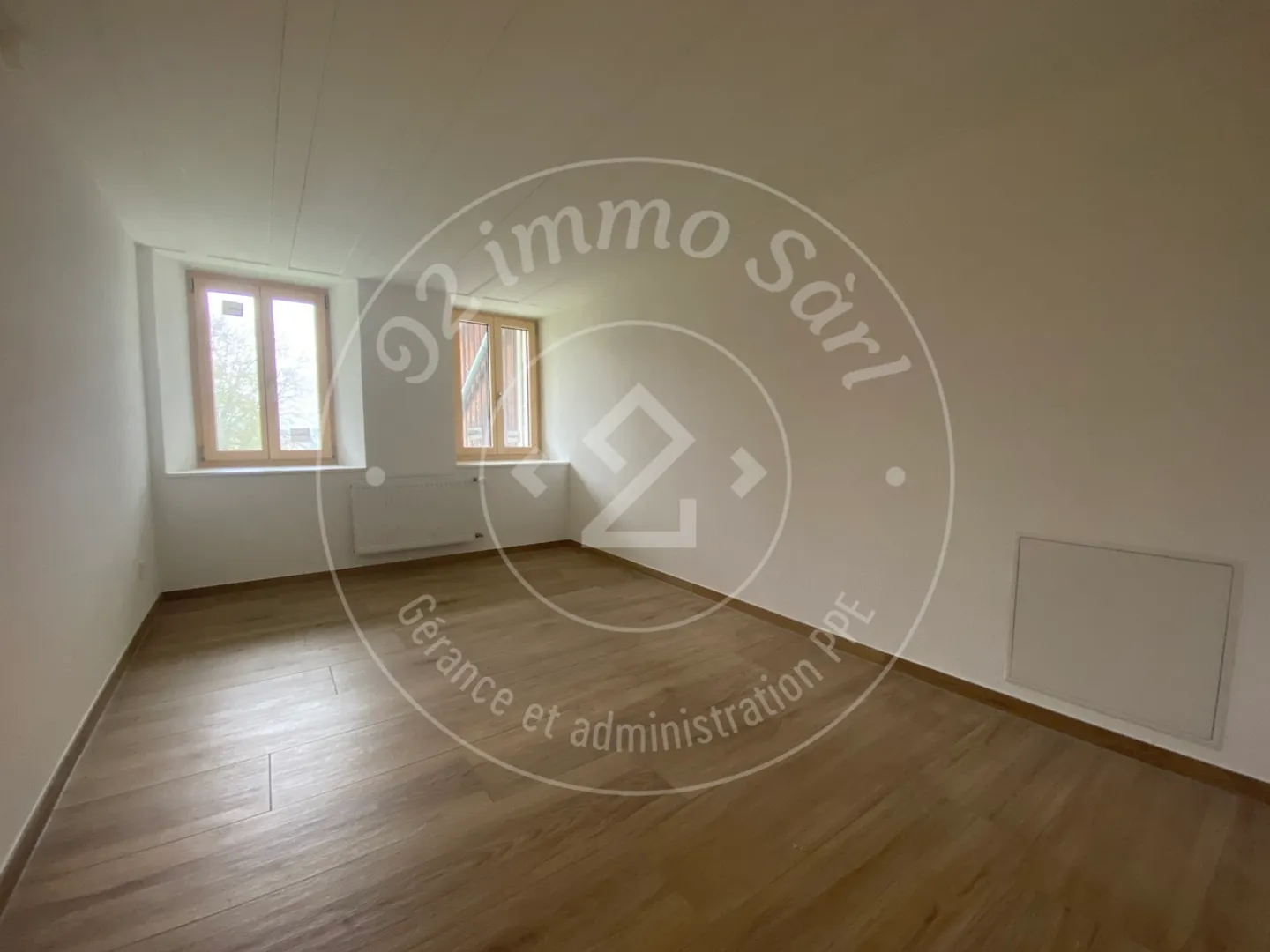 Renovated farm with barn + possibility of workshop and storage - Photo 8 of 13