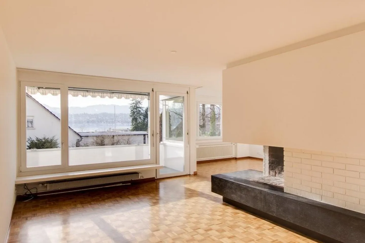 Ampio appartamento di 4,5 locali vicino al lago a Küsnacht - Foto 2 di 8