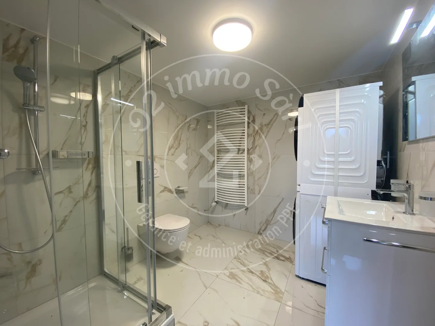 Renovated farm with barn + possibility of workshop and storage - Photo 10 of 13