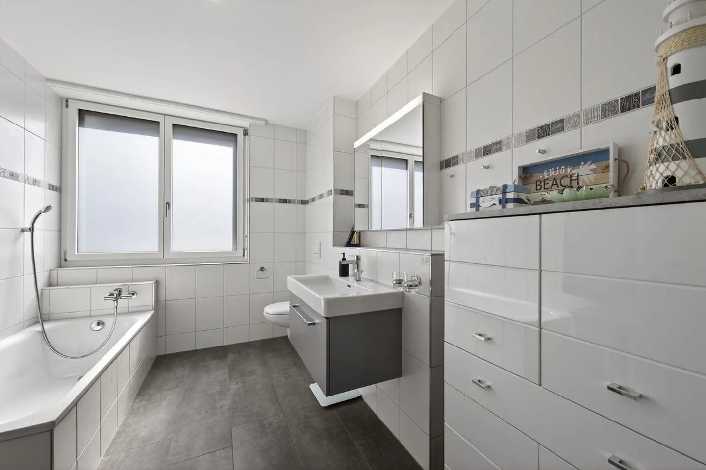 Modern Garden Apartment in Schattdorf - Photo 6 of 13