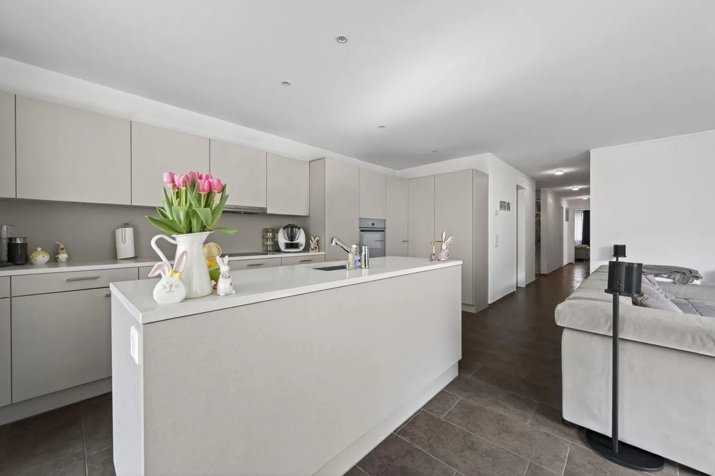 Modern Garden Apartment in Schattdorf - Photo 9 of 13