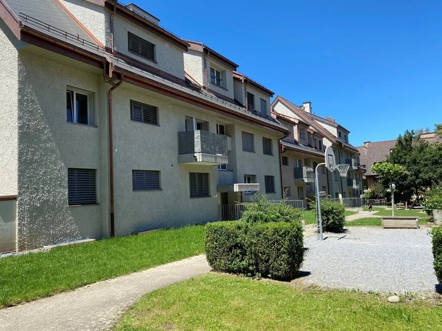 Grand espace de bricolage disponible immédiatement ! - Photo 1 sur 1