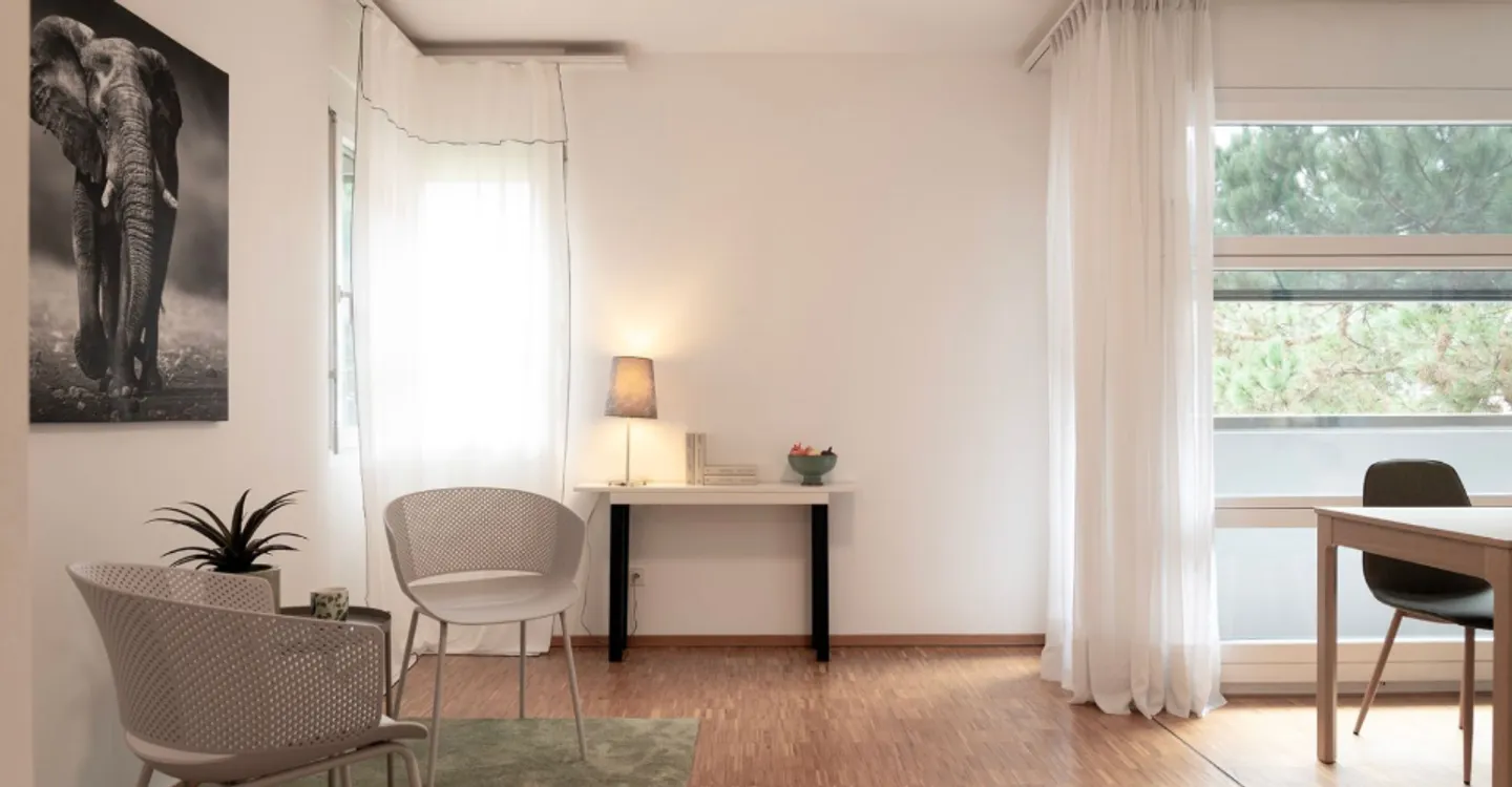 Appartement Confortable Près du Centre - Photo 3 sur 7