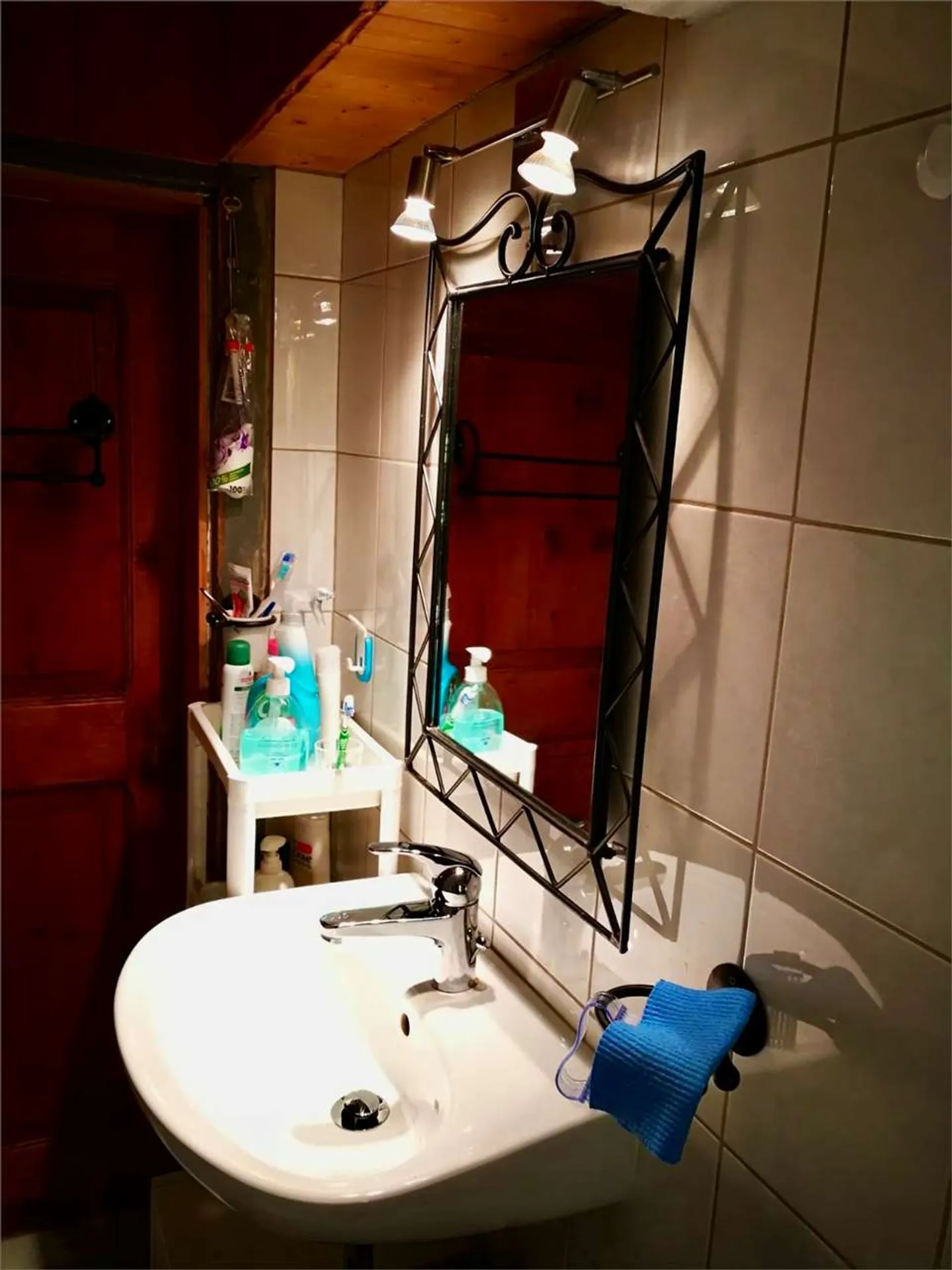 Tipica casa ticinese con Grotto e mansarda nel cuore di Campo Blenio - Foto 11 di 12