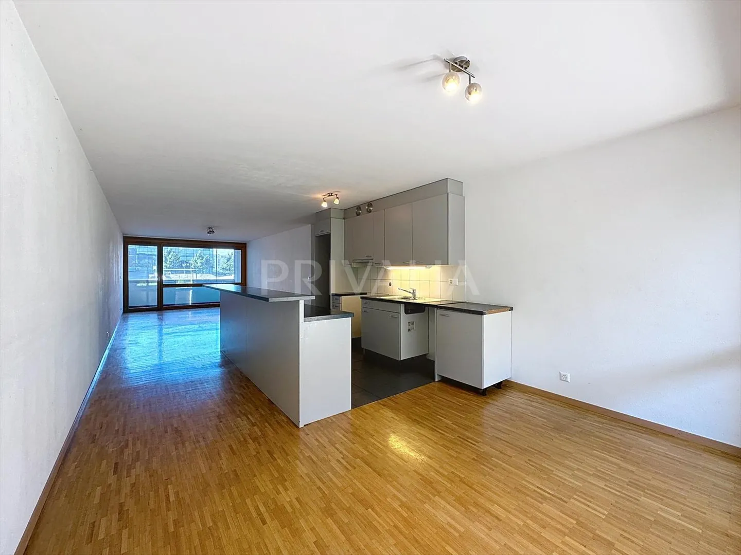 Bel appartement en rez-de-chaussée près des organisations internationales - Photo 2 sur 9