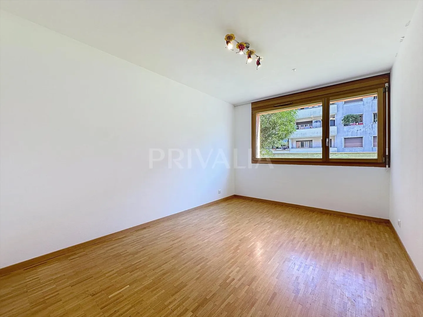 Bel appartement en rez-de-chaussée près des organisations internationales - Photo 6 sur 9