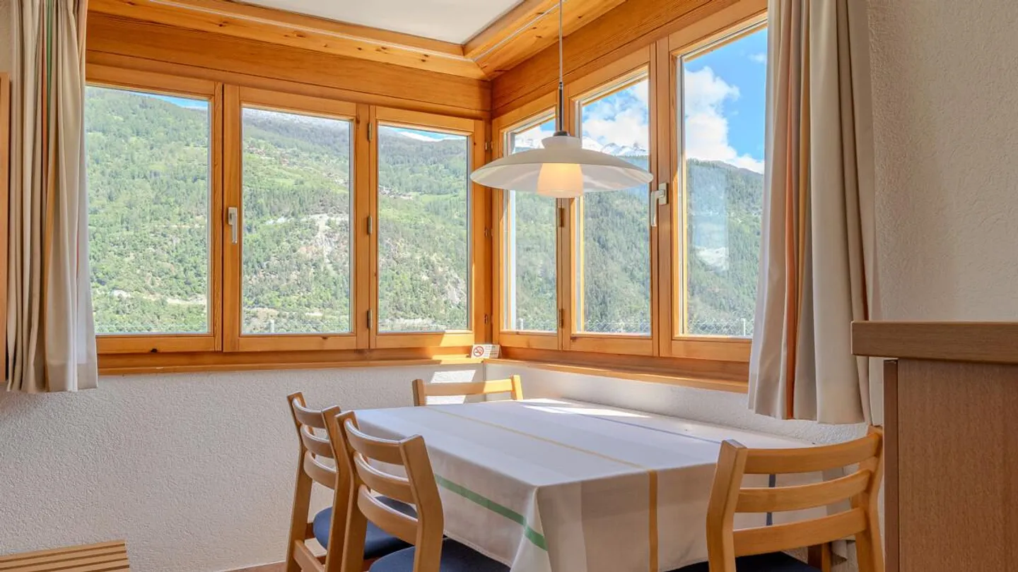 Chalet bifamiliare in una posizione tranquilla a Vex - Foto 17 di 32