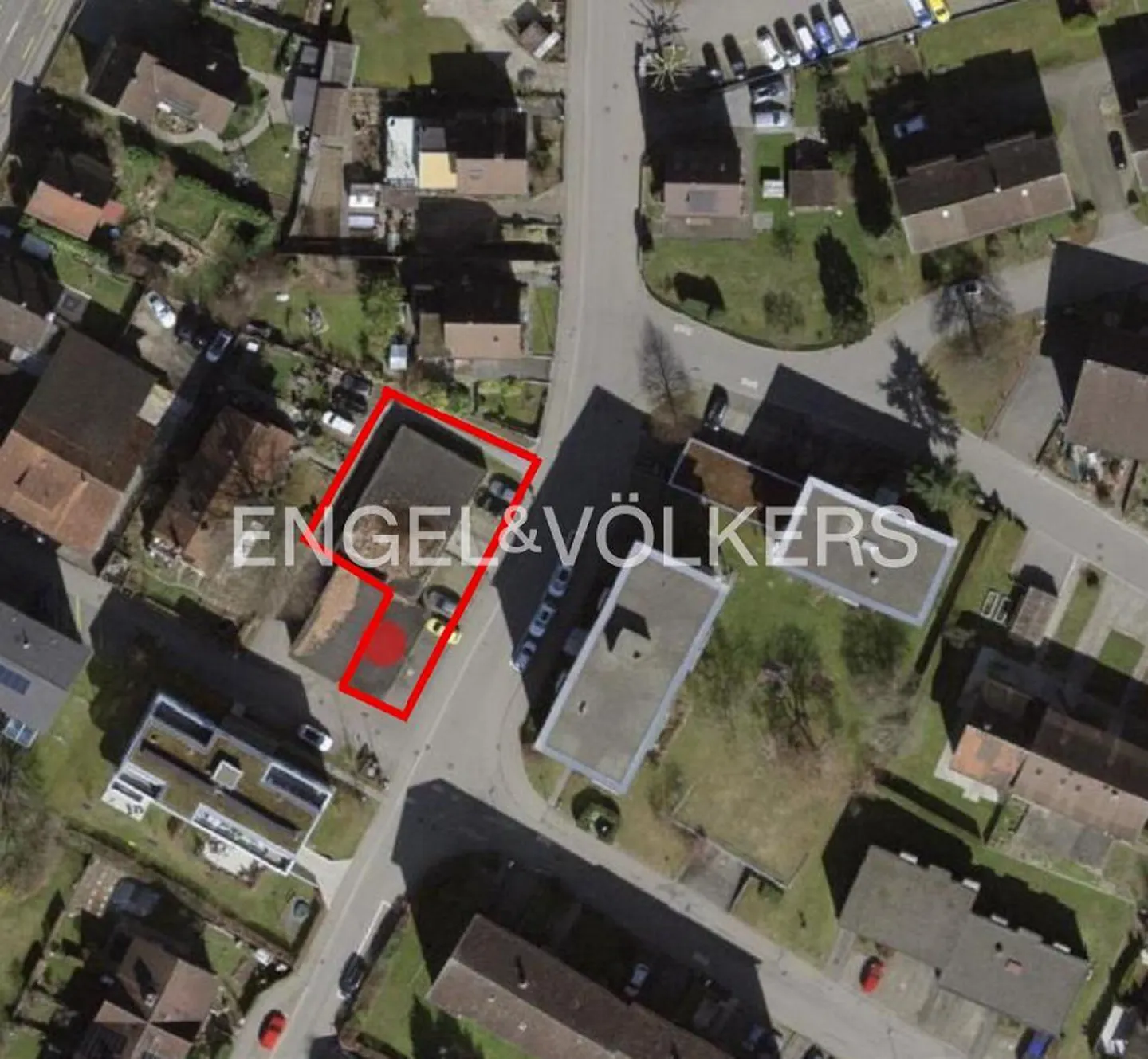 Sunny plot with potential in Rüti - Photo 1 of 4