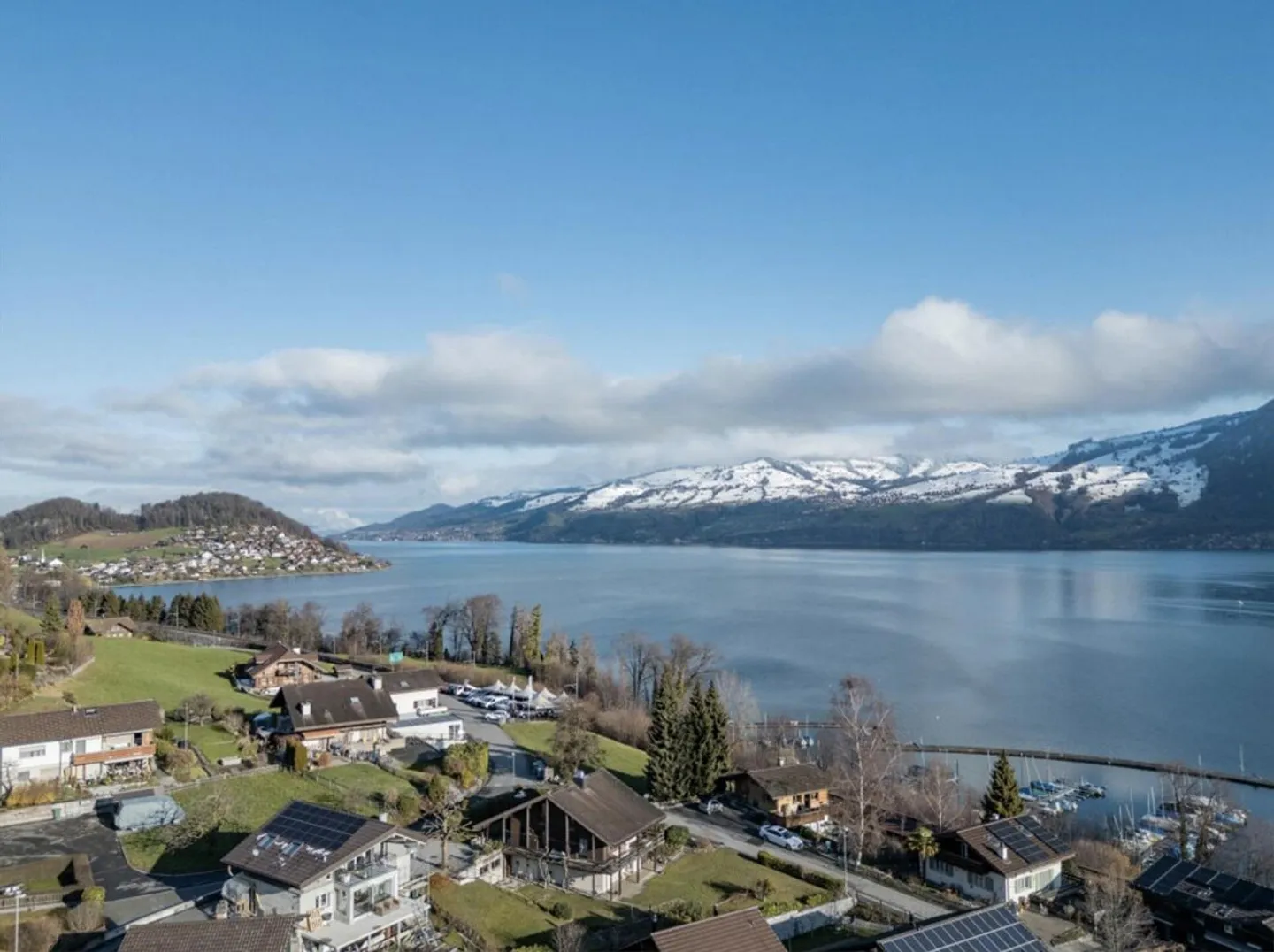 Maison jumelée moderne avec vue imprenable sur le lac - Photo 6 sur 11