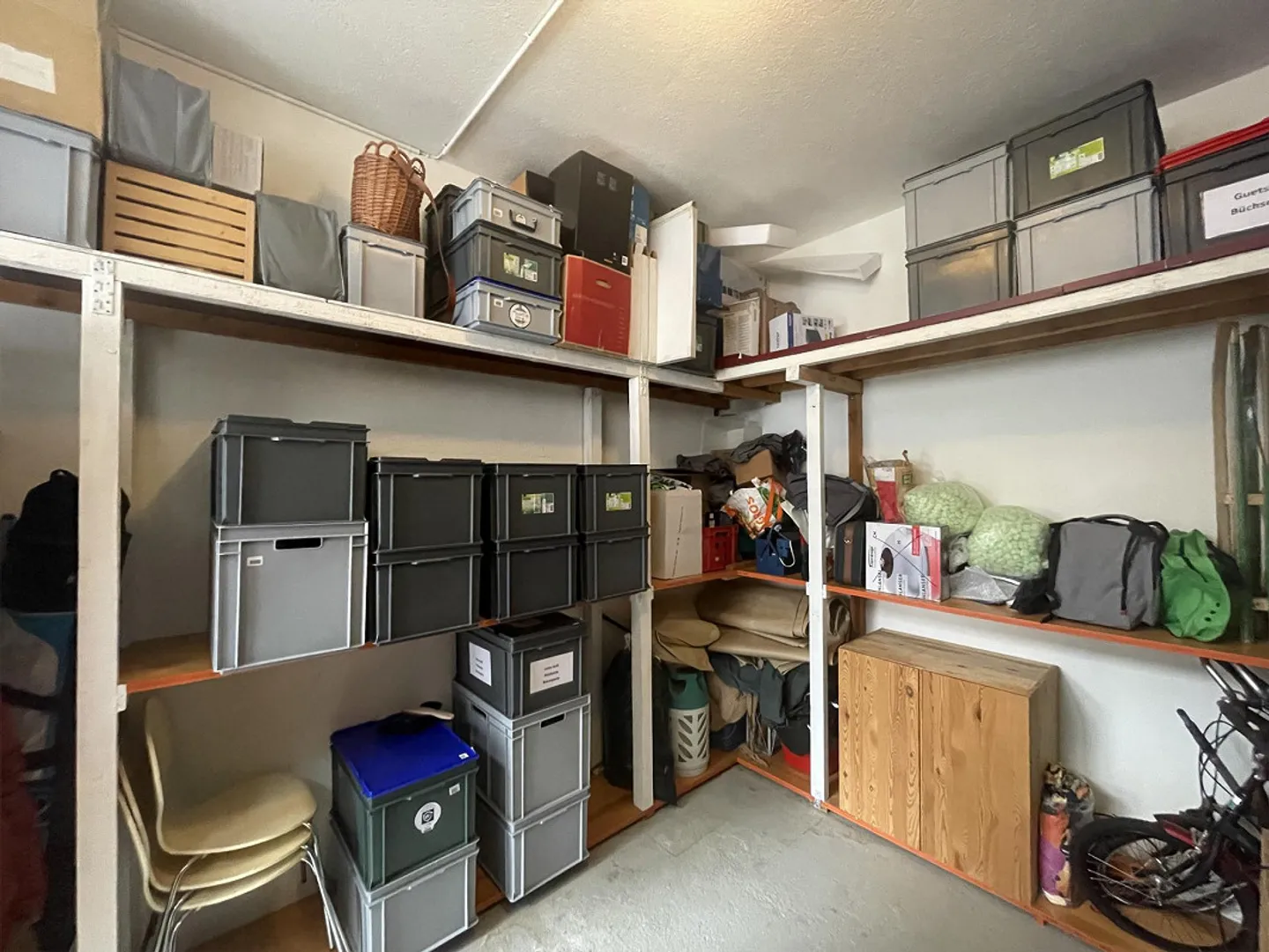 Espace commercial polyvalent à Hergiswil - Photo 3 sur 3