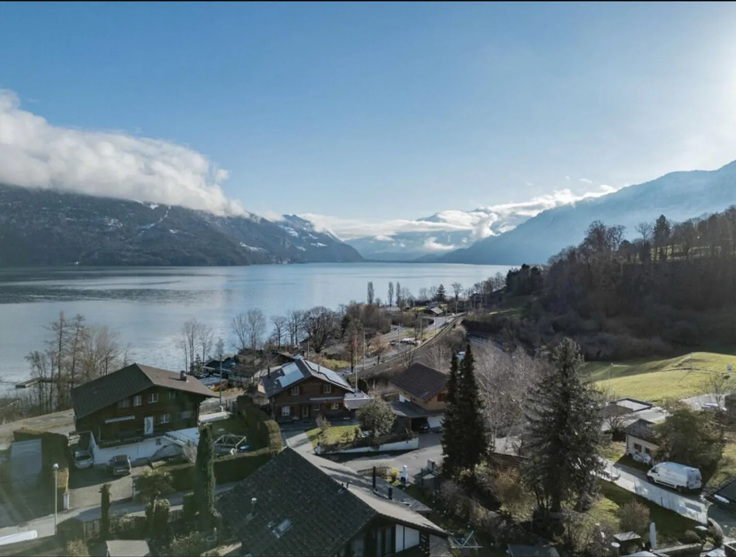 Maison jumelée moderne avec vue imprenable sur le lac - Photo 4 sur 11