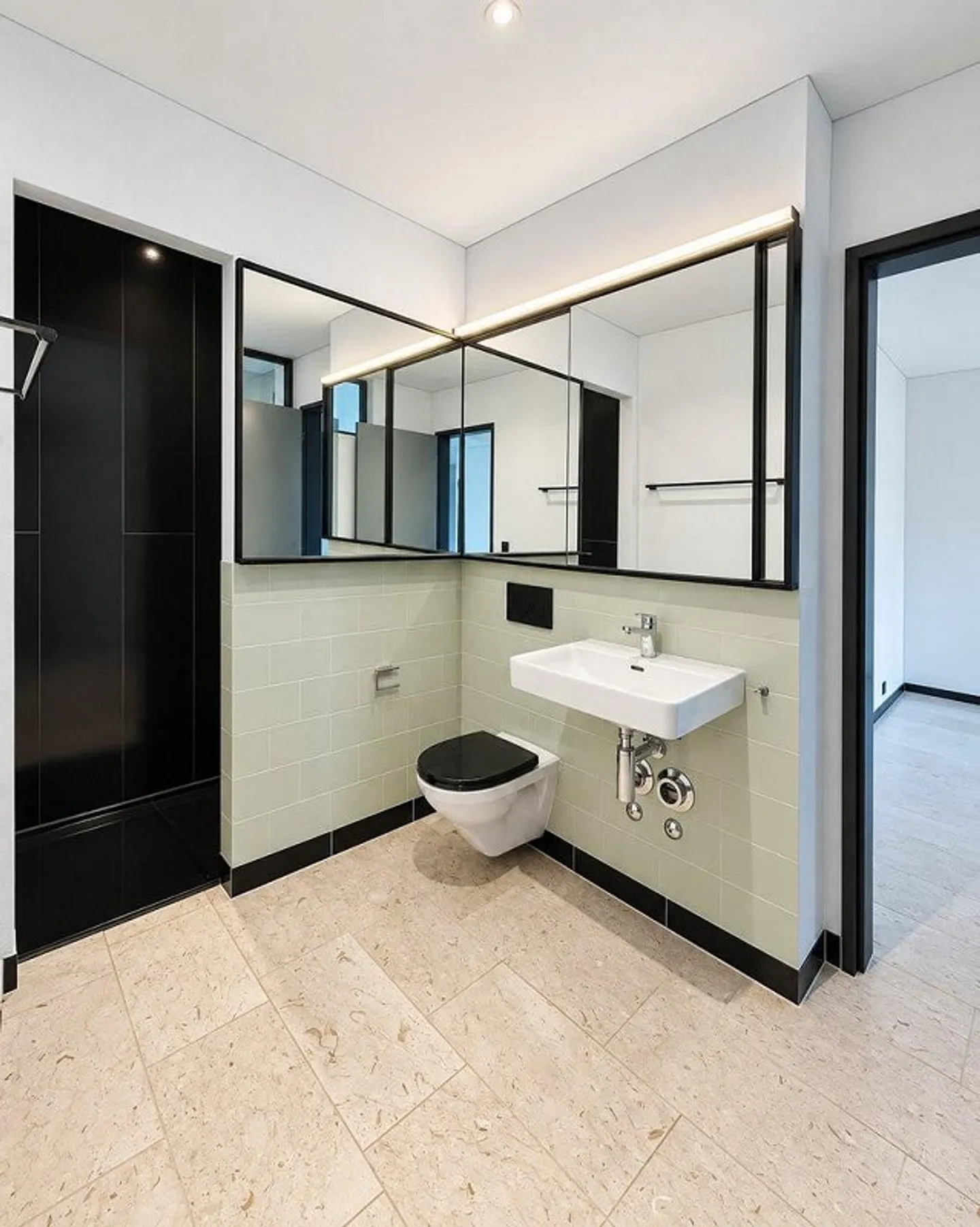 Stylish 3.5-room apartment with terrace and high-quality finish! - Photo 4 of 10