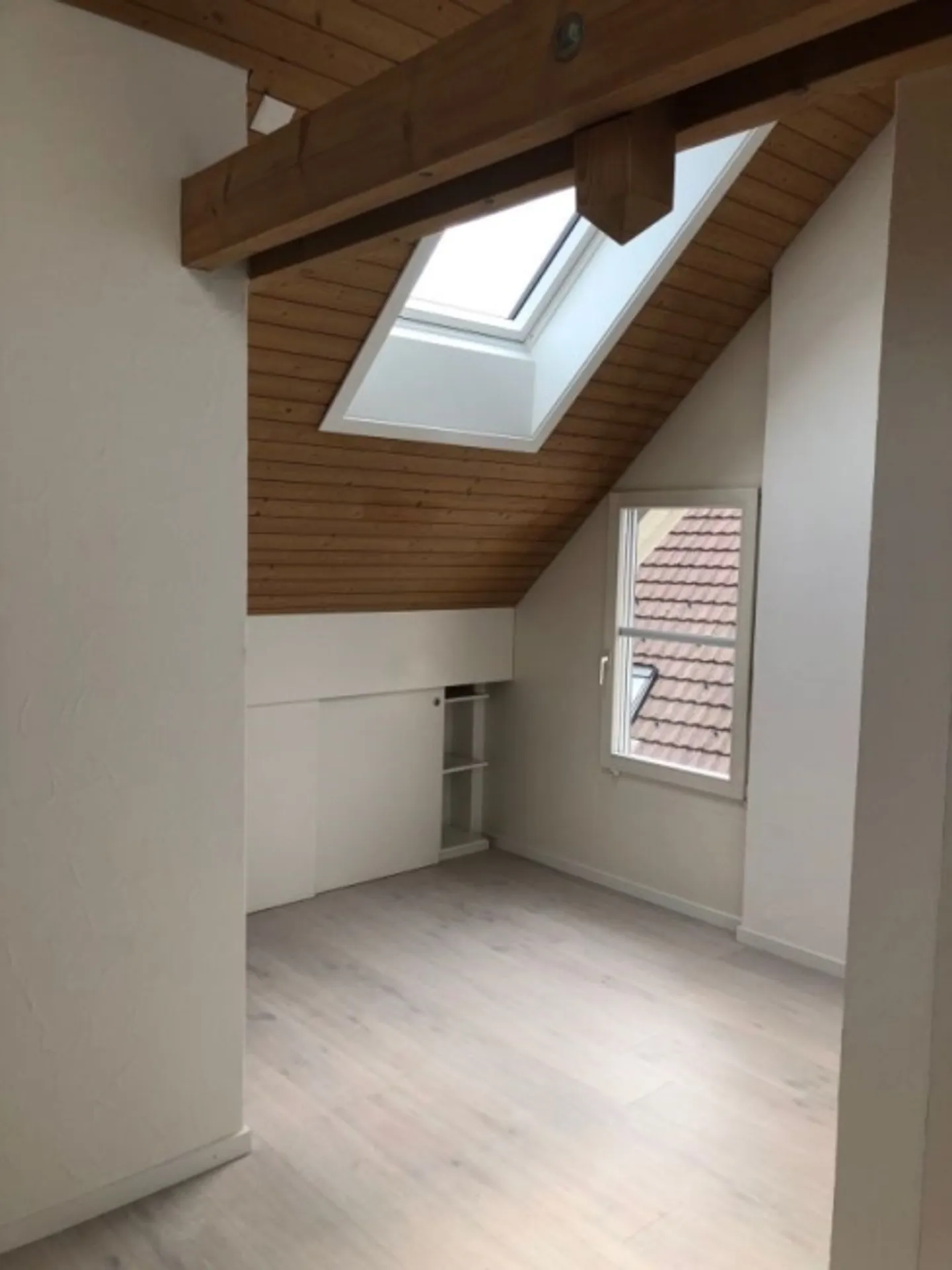 Appartement en duplex de 5,5 pièces sous les combles - Photo 10 sur 20