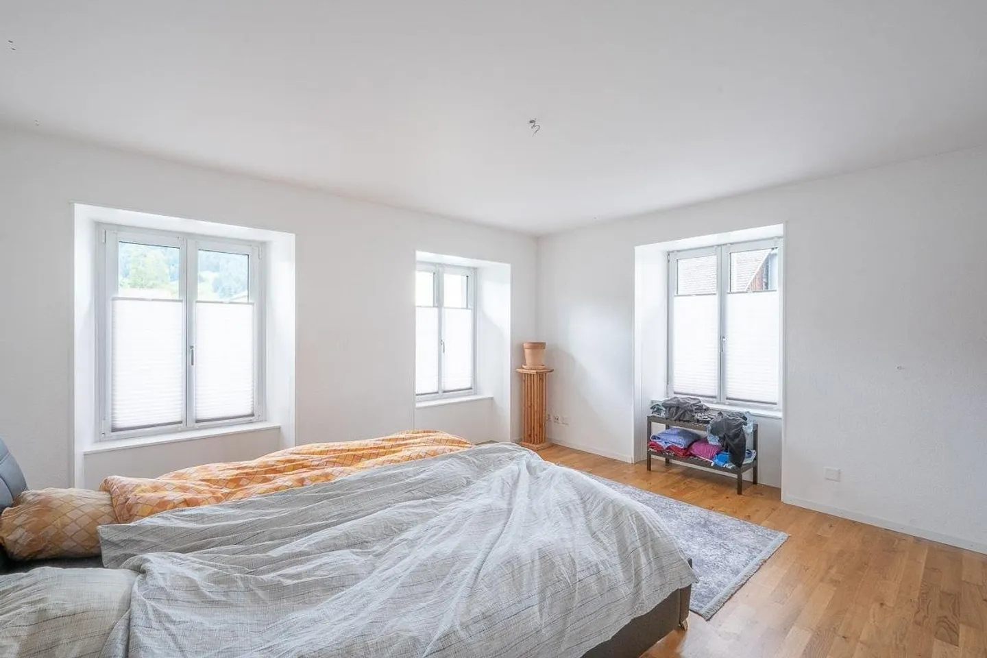 Charming, with its own terrace and very good connections - Photo 11 of 13