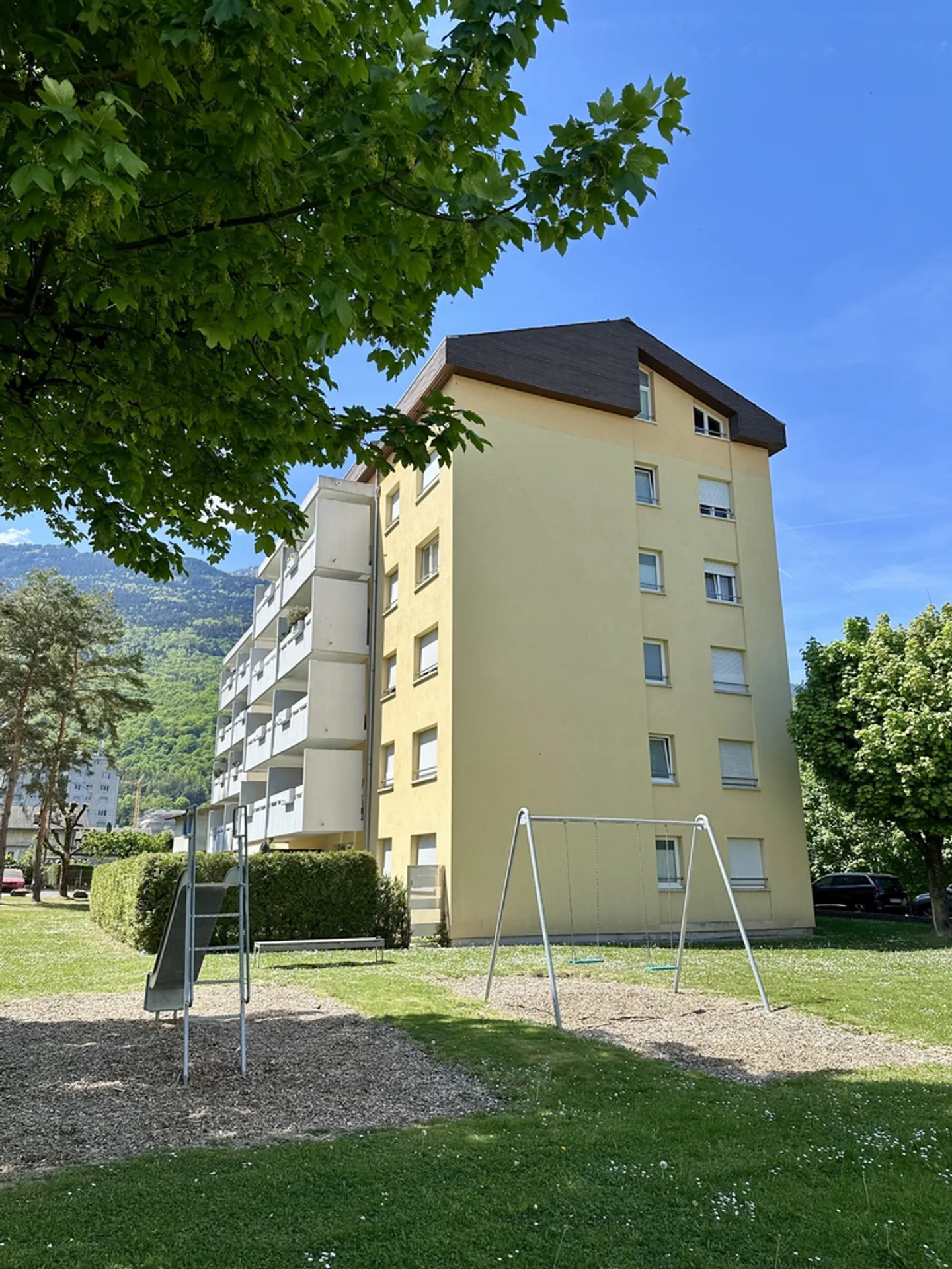 Charmante Wohnung in Monthey - Foto 1 von 9