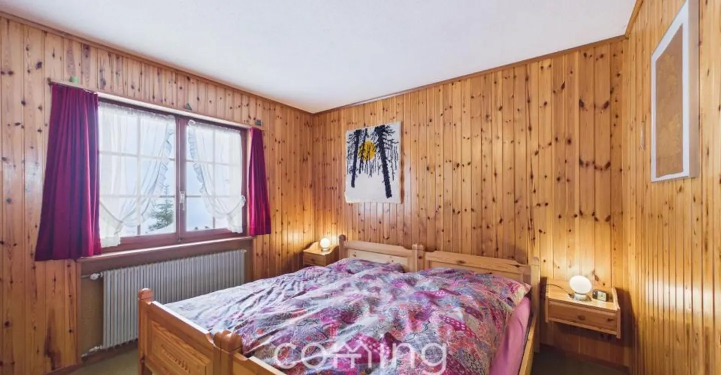 Chalet with Stunning Views - Photo 8 of 11