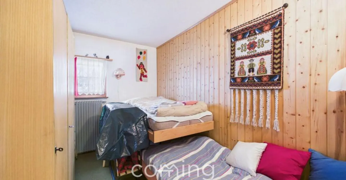Chalet with Stunning Views - Photo 9 of 11