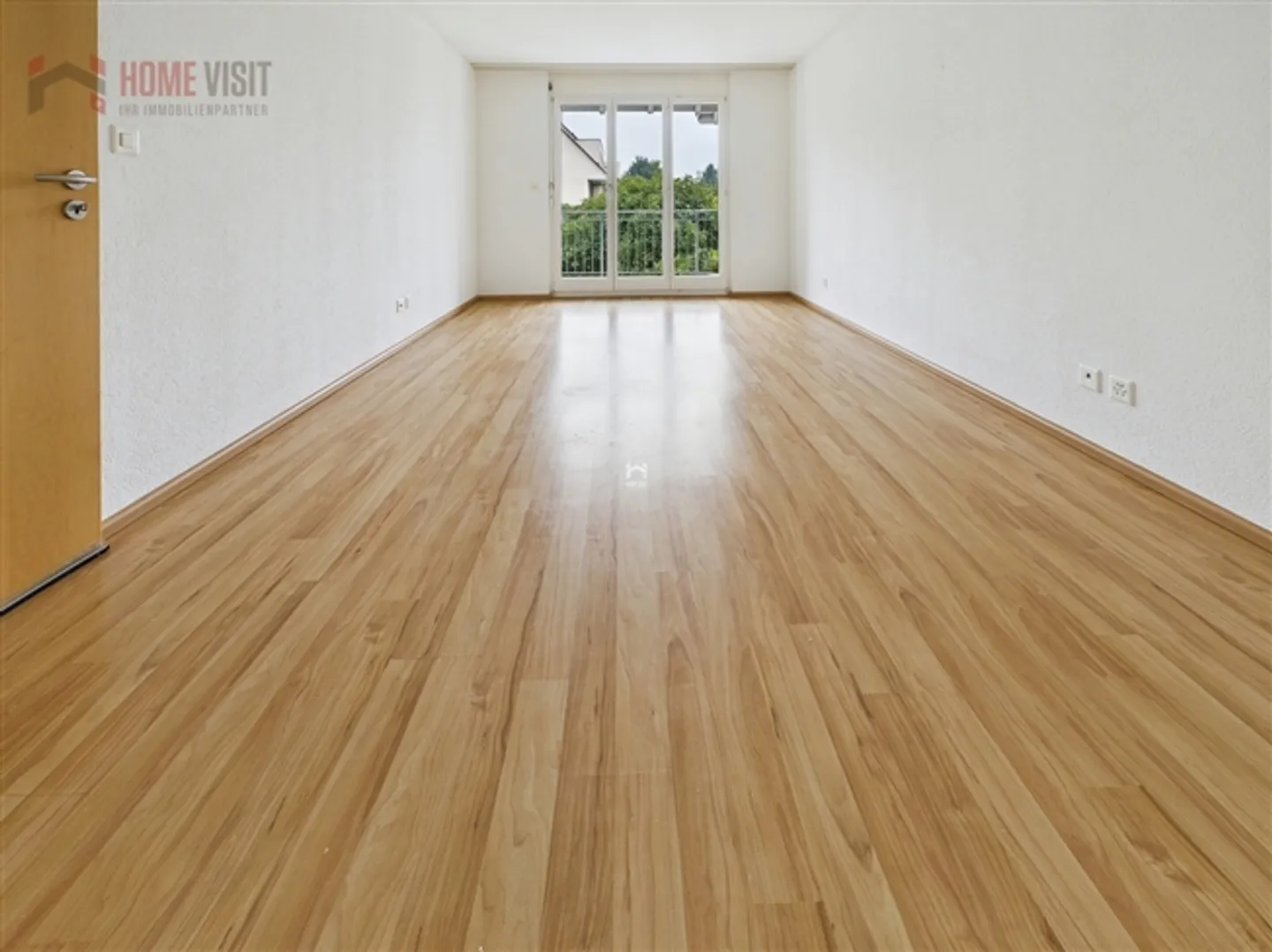 Spacious Row House with Converted Attic Studio - Photo 5 of 12