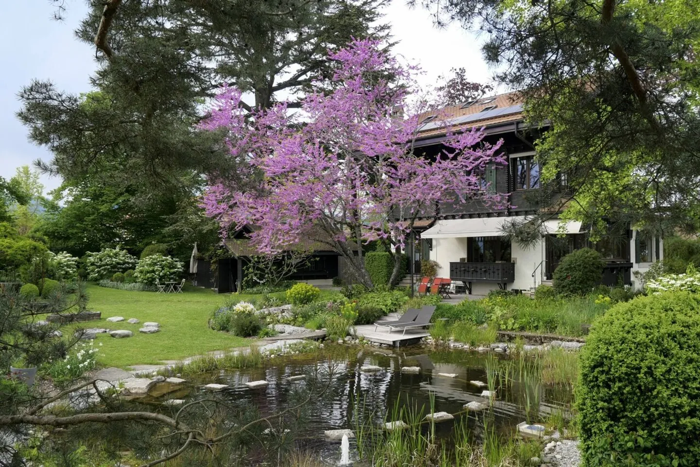 Haven of Peace with a View of Mont-Blanc - Photo 2 of 13