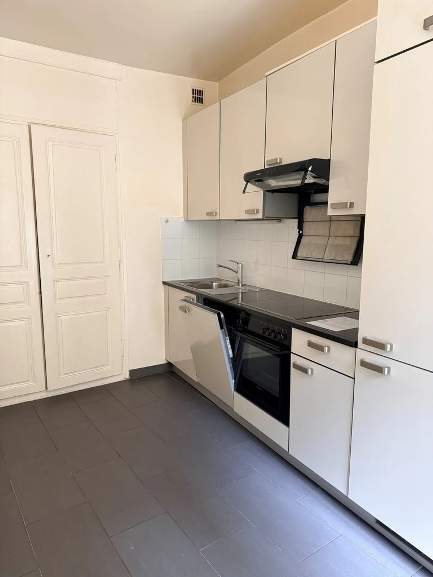 Bel appartement au cœur de la vieille ville - Photo 5 sur 5