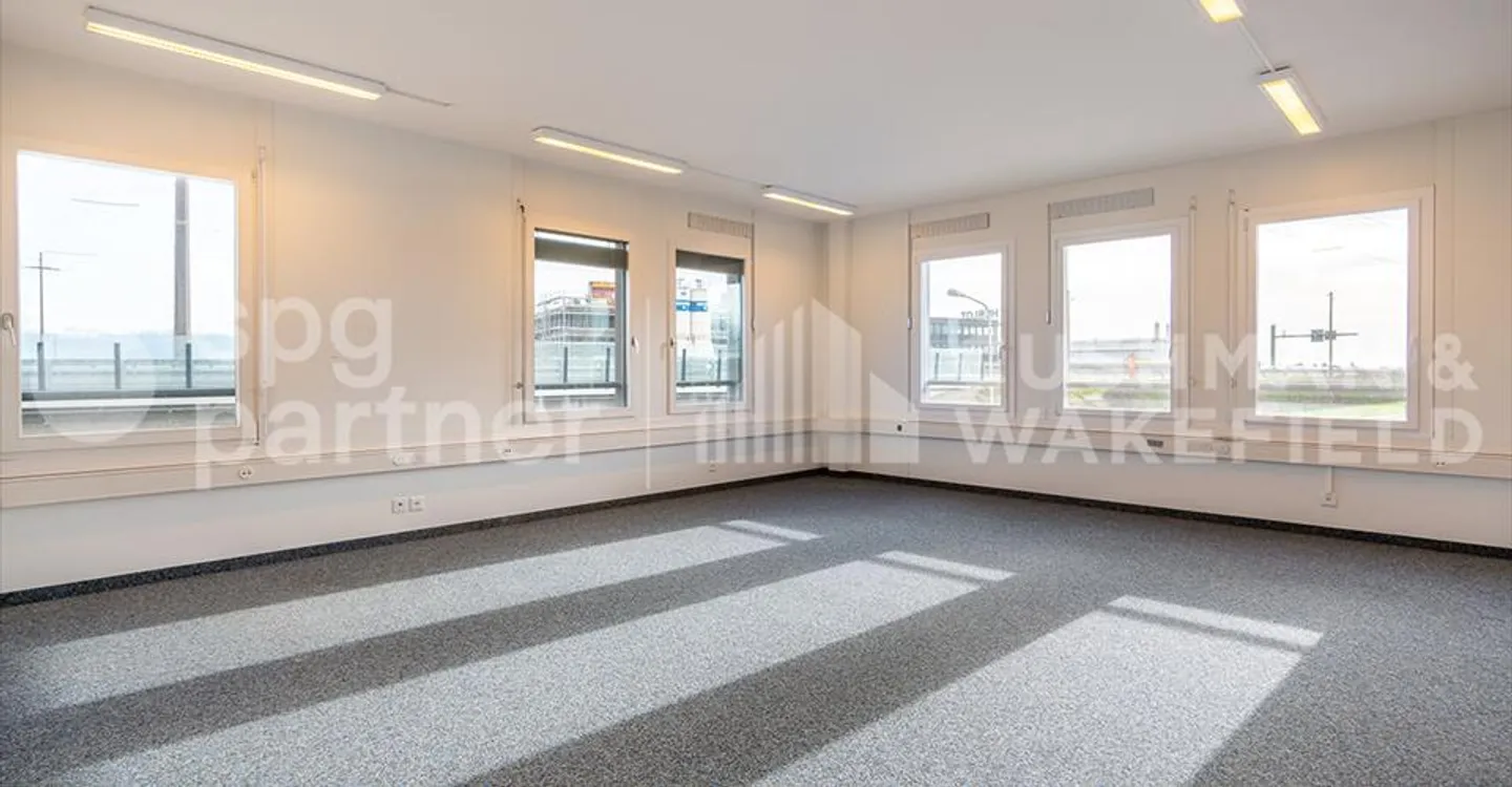 Spazio ufficio in affitto - Foto 7 di 12