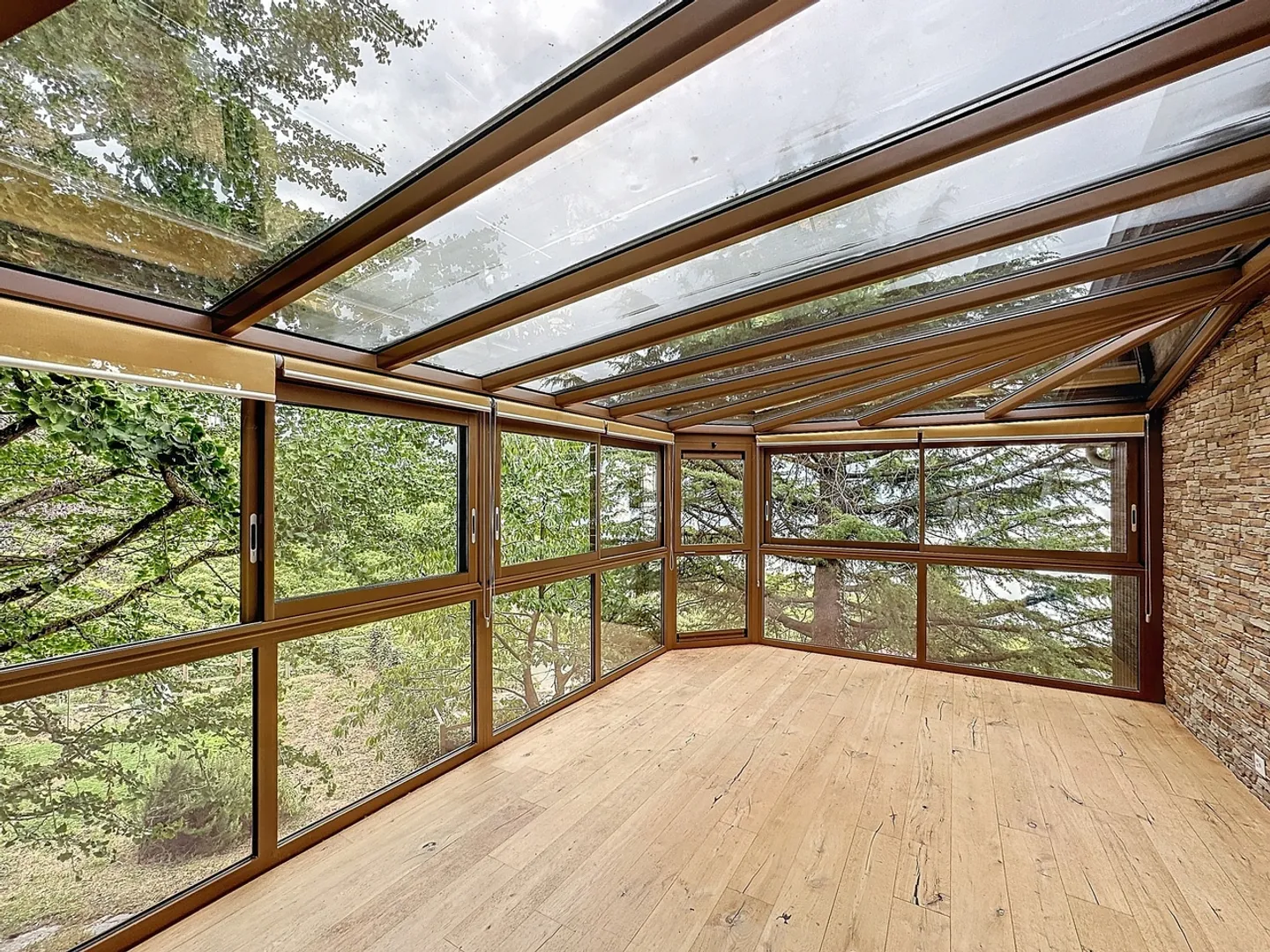 Charming 6-Room Chalet with Garden - Photo 8 of 13