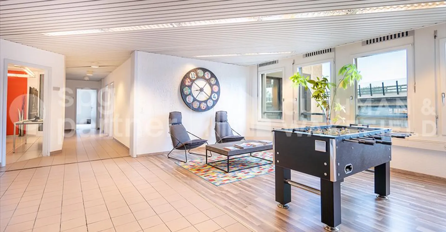 Spazio ufficio in affitto - Foto 9 di 12