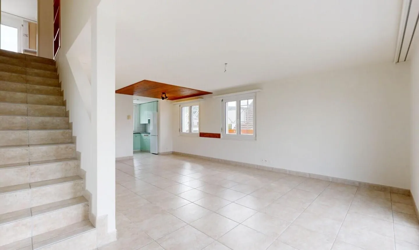 Appartement en duplex de 5 pièces au centre de Bonstetten - Photo 2 sur 11