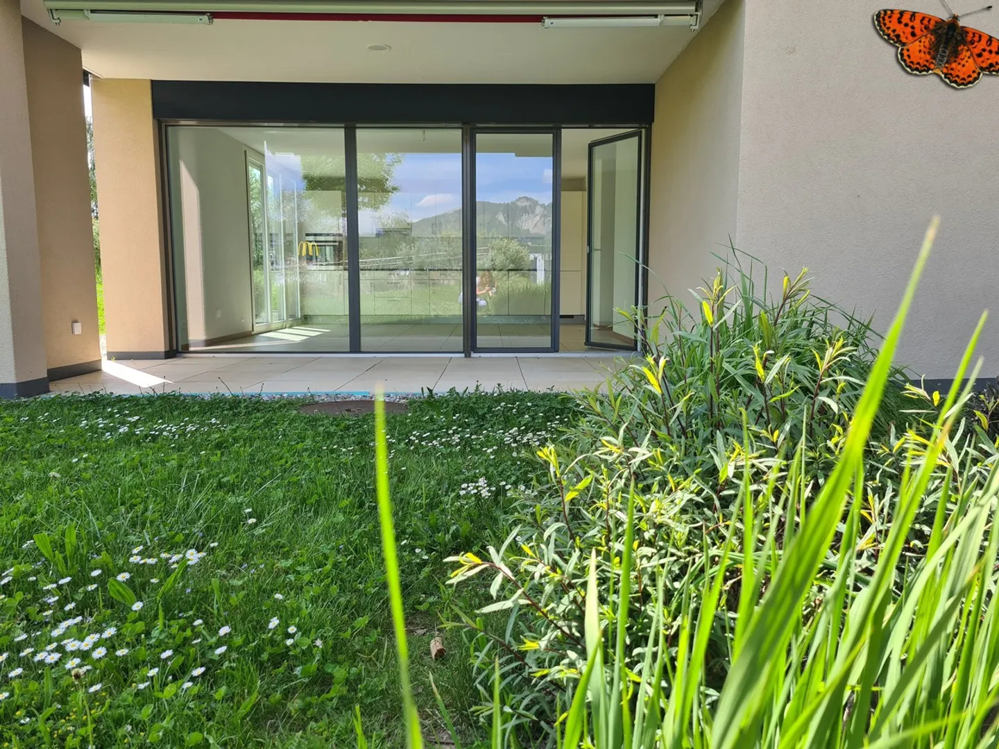 3 ½ ROOMS ON THE GROUND FLOOR - with a lovely terrace! - Photo 6 of 9