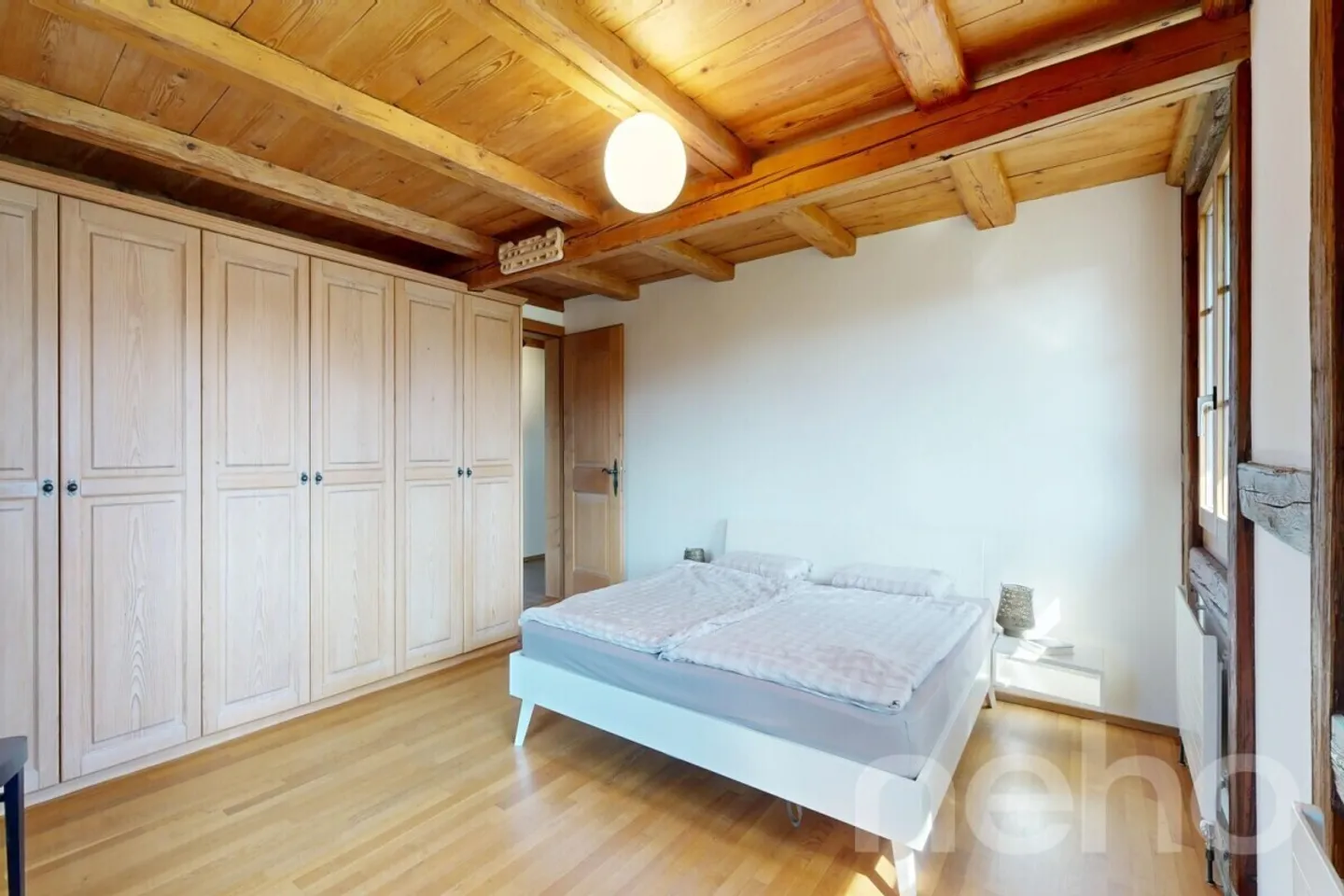 Charming property with plenty of space and modern technology - Photo 8 of 12