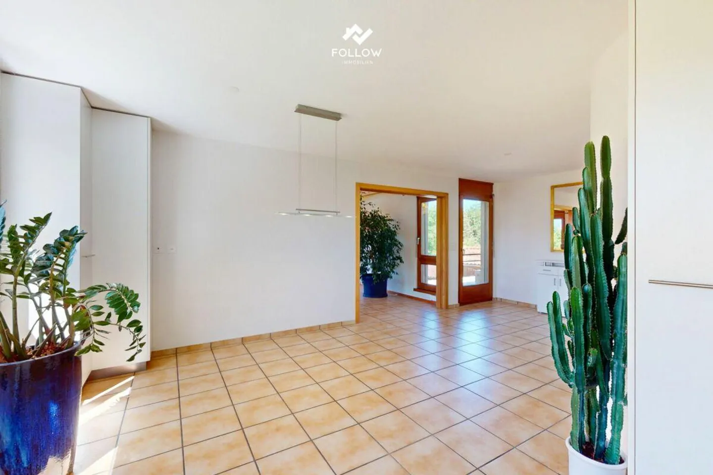 Geräumiges Familienhaus mit Aussicht - Foto 3 von 21